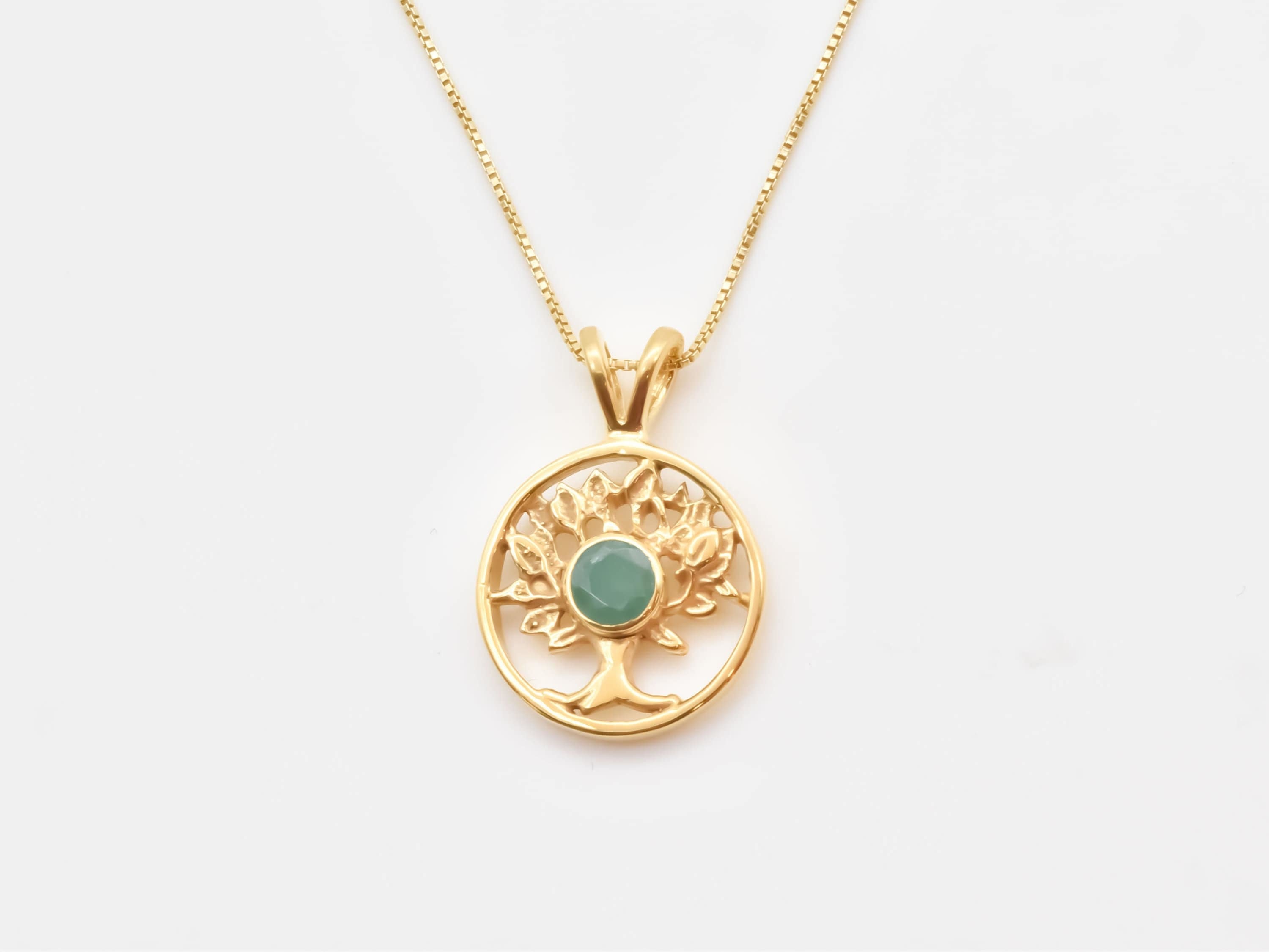 Elegant 18k Gold Vermeil Natural Emerald Pendant, May's birthstone, symbolizes harmony and growth - perfect for everyday wear.