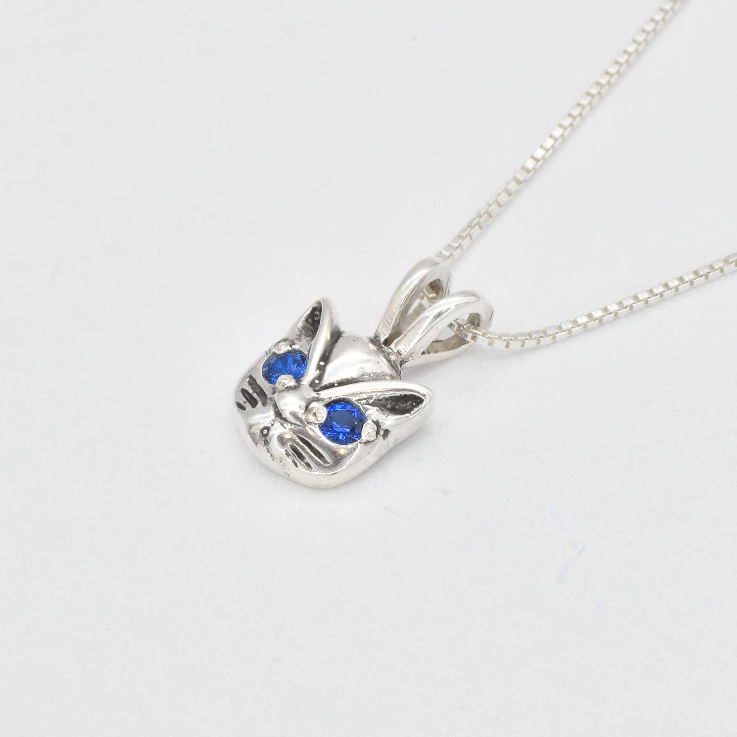 Sapphire Pendant in 925 Sterling Silver with Round Created Blue Sapphire, perfect for special occasions and meaningful gifts.