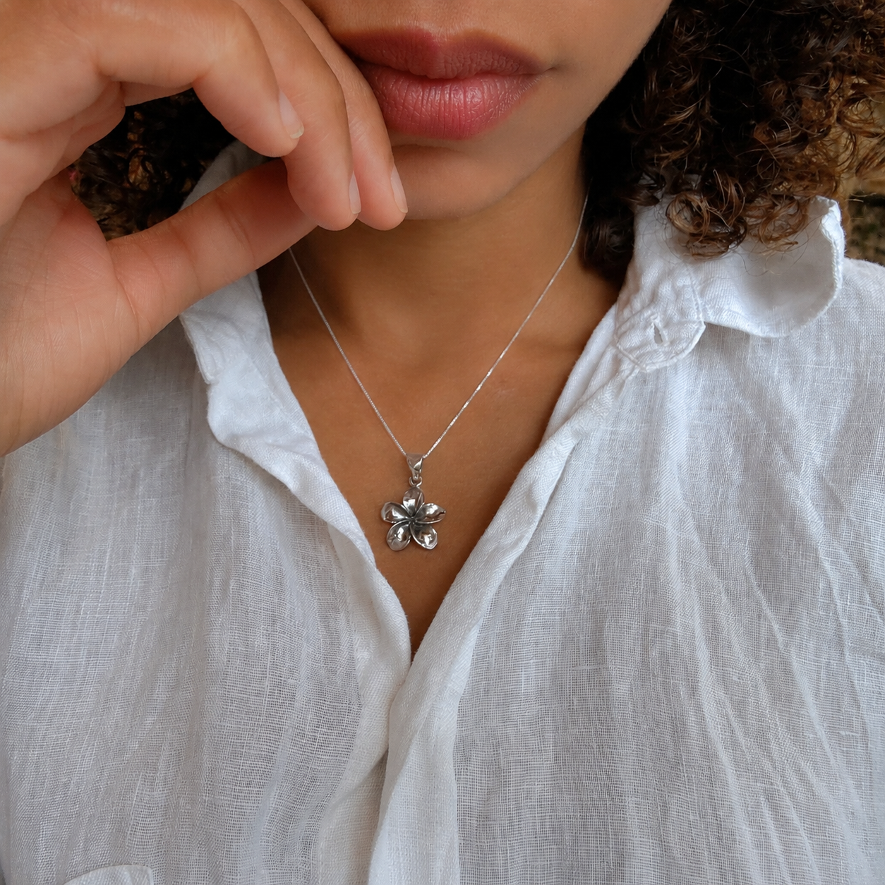 Hawaiian Plumeria Pendant Necklace in 925 Sterling Silver, perfect for gifts and everyday elegance.