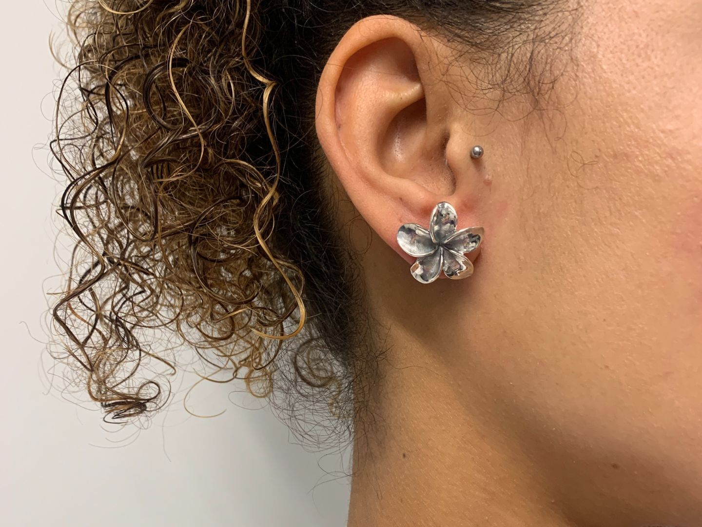 EA020010010-E-0S: Sterling Silver 925