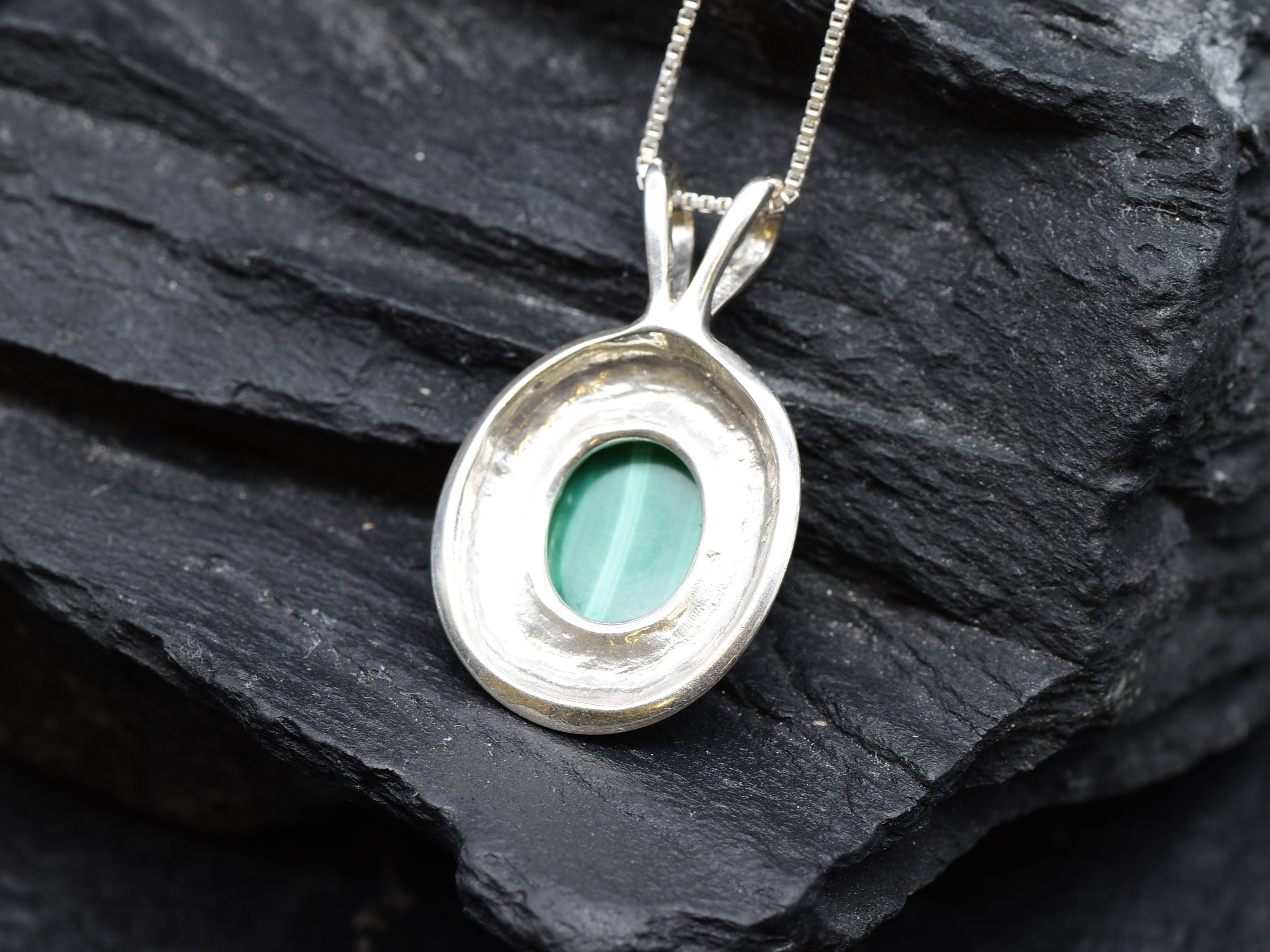 2901-P-0S-nMAL: Sterling Silver 925 Natural Malachite