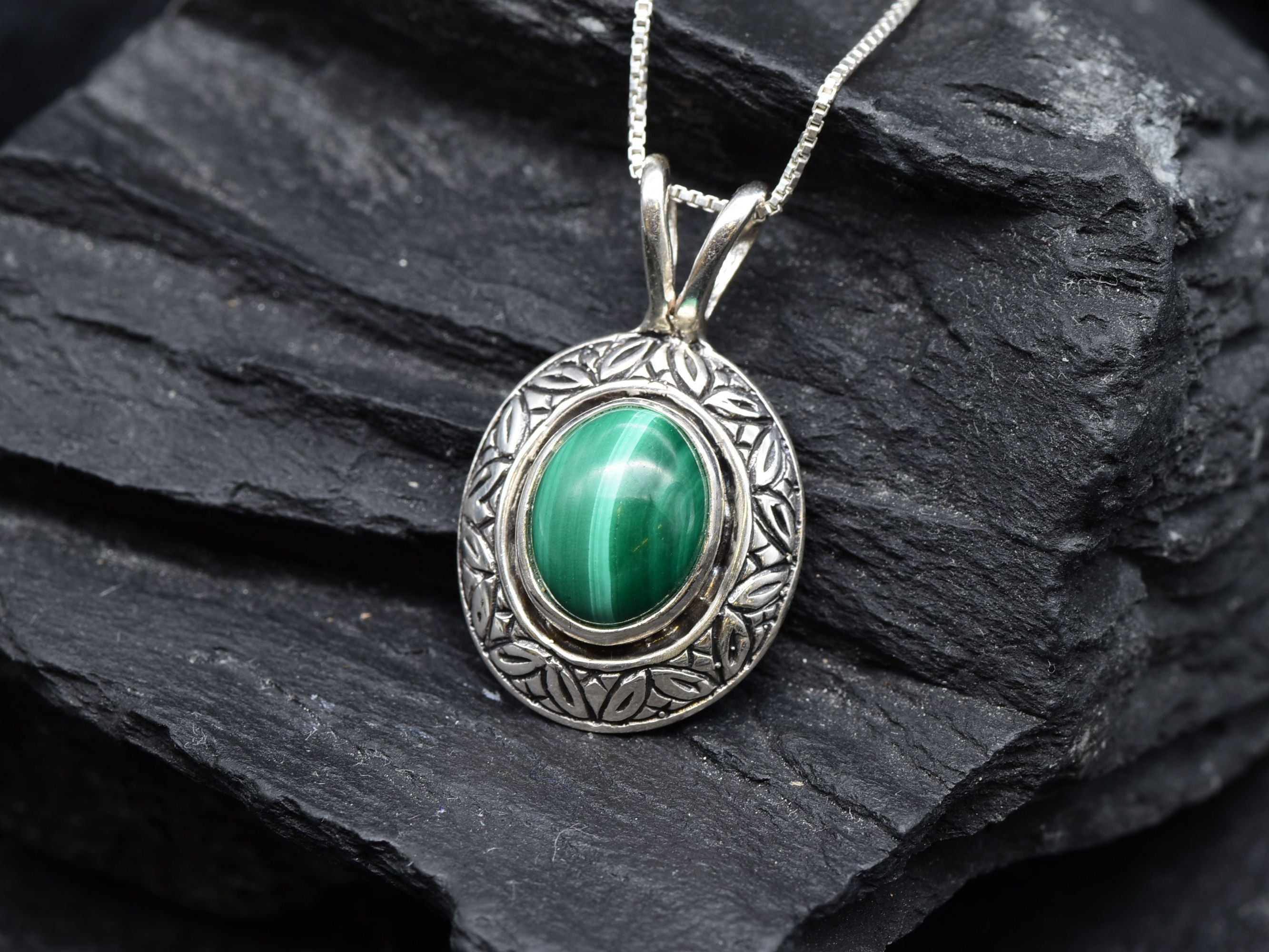 2901-P-0S-nMAL: Sterling Silver 925 Natural Malachite