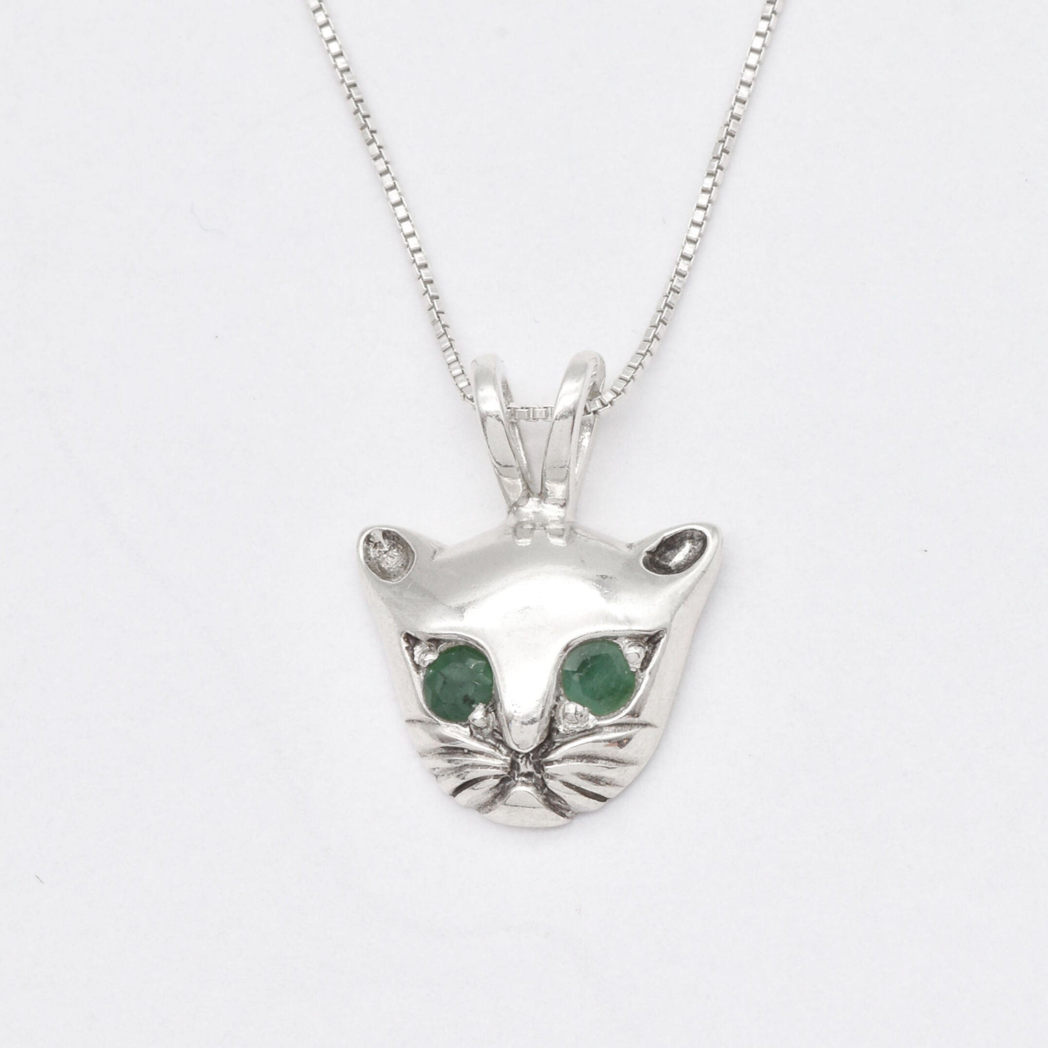 Natural Emerald Pendant made in 925 Sterling Silver with Round Natural Green Emerald in Prong setting, May Birthstone gift idea, symbolizes growth, harmony, and deep emotional healing, ideal for everyday wear and perfect for birthday gifting and special occasions.