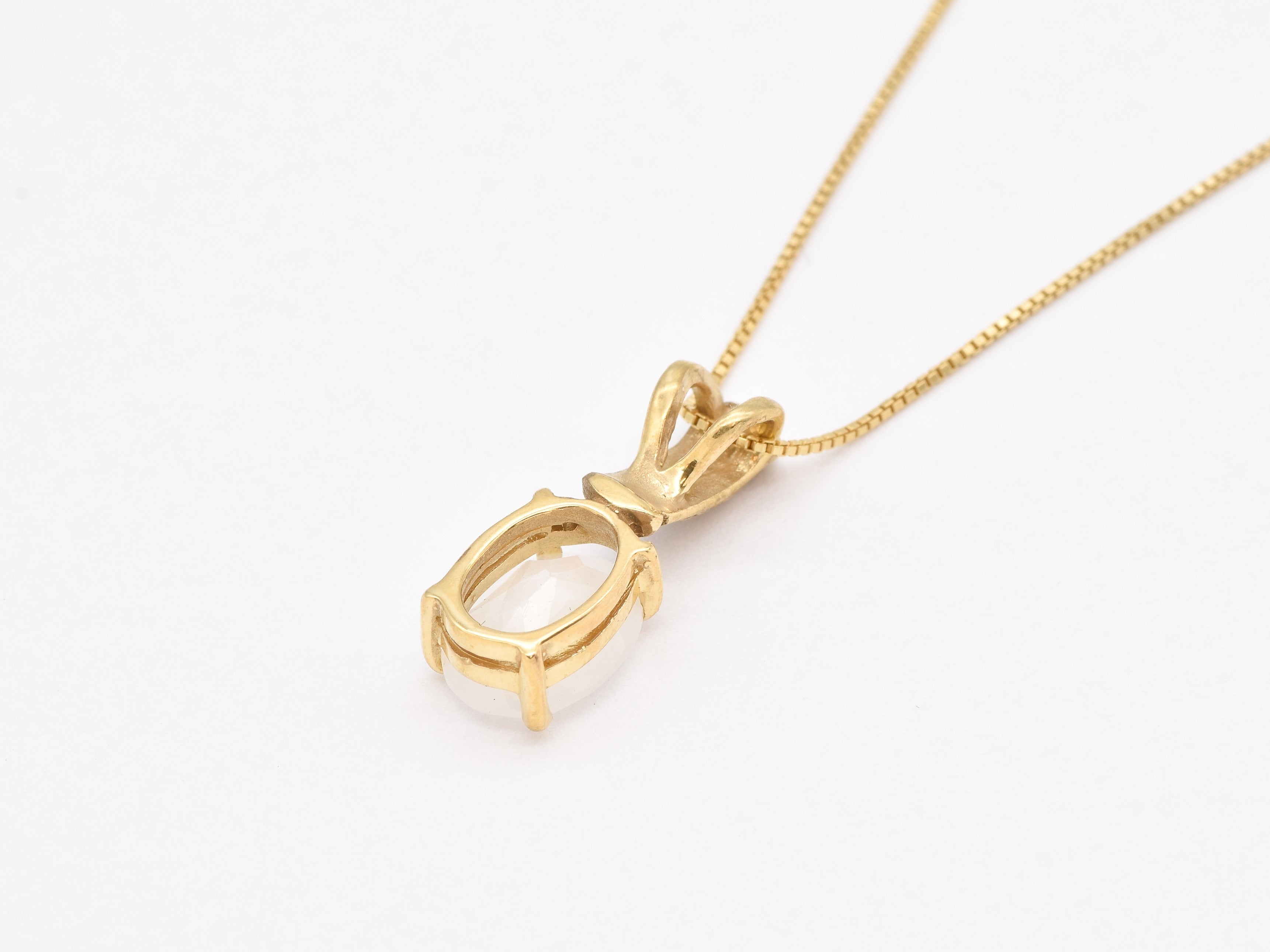 2804-P-nMOO: Gold Vermeil 18k Natural Moonstone