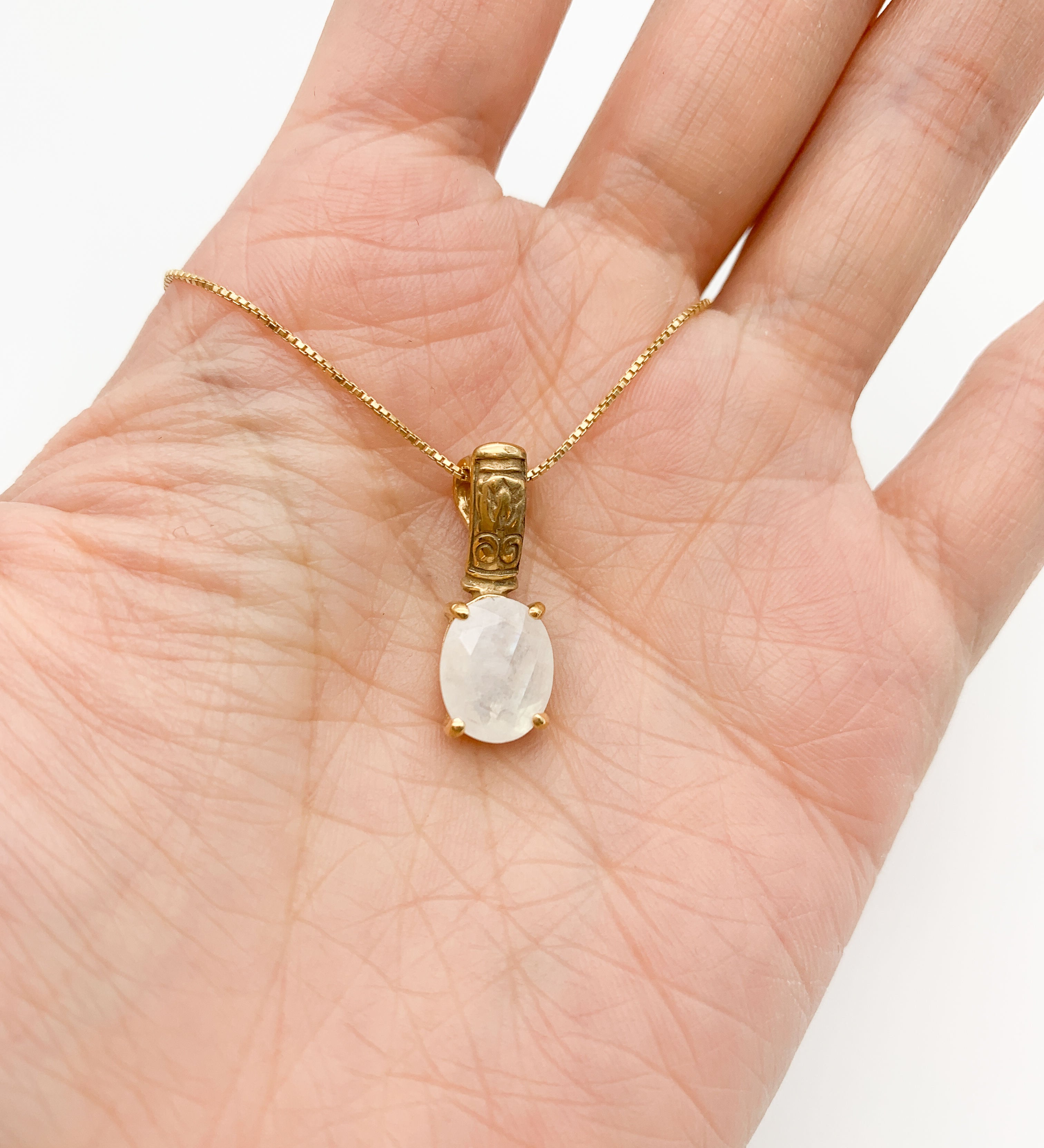 2804-P-nMOO: Gold Vermeil 18k Natural Moonstone