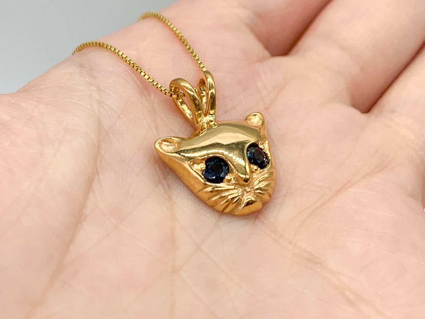 Elegant Gold Cat Pendant with Natural Sapphire, crafted in 18k Gold Vermeil. Perfect for daily wear or special gifts.