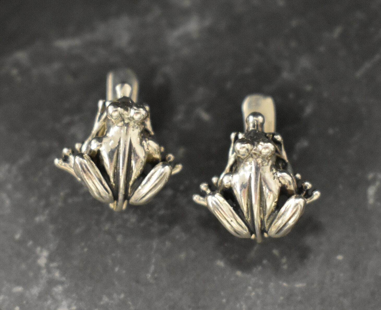 Silver Frog Earrings, Frog Studs, Lucky Earrings, Sterling Silver Earrings, Animal Earrings, Toad Earrings, Toad Studs, Solid Silver Studs