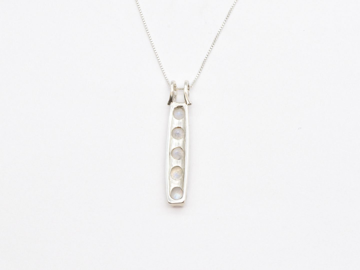 2577-P-nMOO: Sterling Silver 925 Natural Moonstone