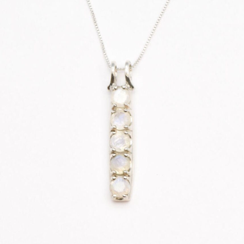 2577-P-nMOO: Sterling Silver 925 Natural Moonstone