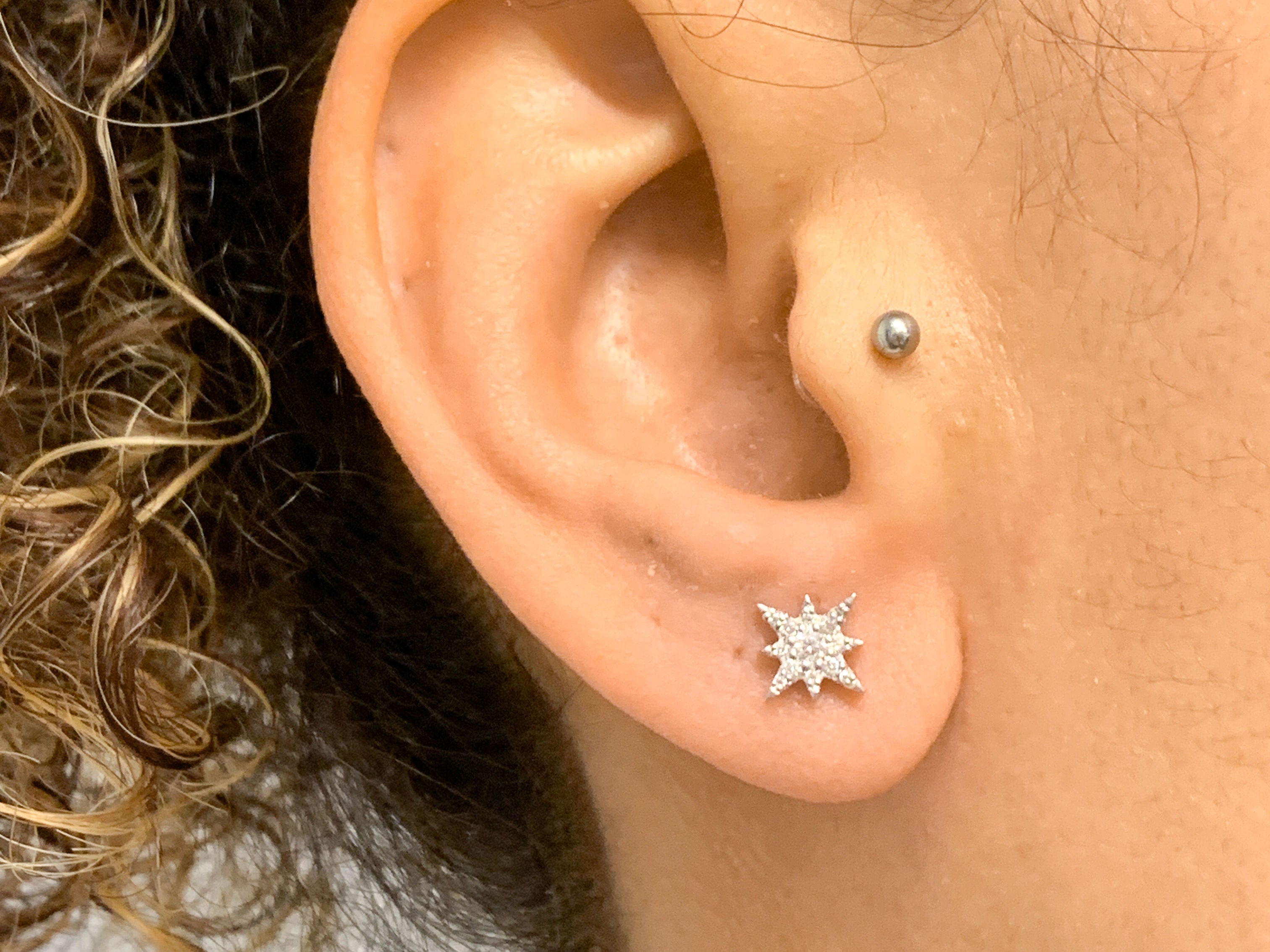 EG2021CZ-E-cCZ: Sterling Silver 925 Created Diamond