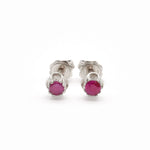 10187243-E-nRUB: 18k White Gold Natural Ruby