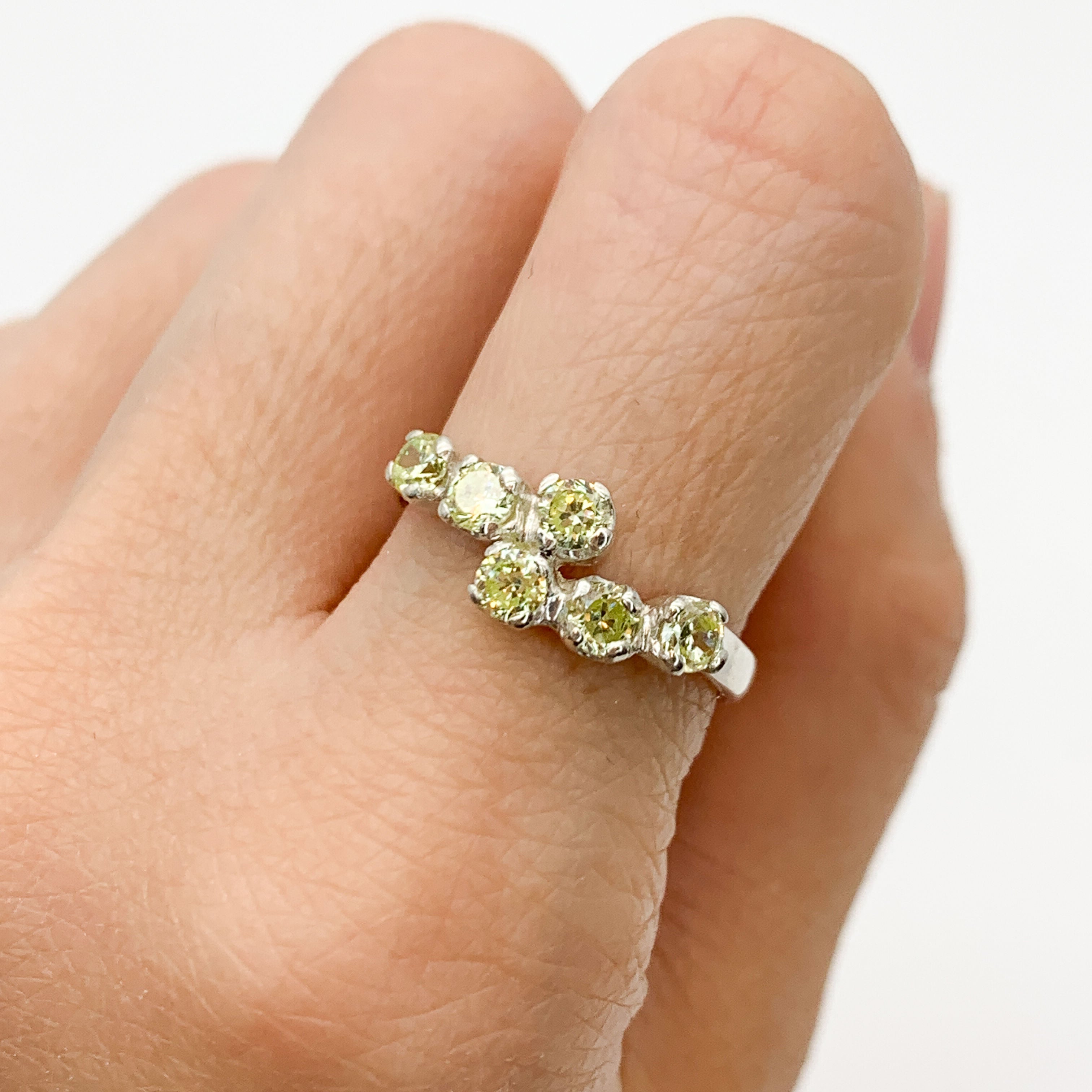 2605-R-cPER: Sterling Silver 925 Peridot