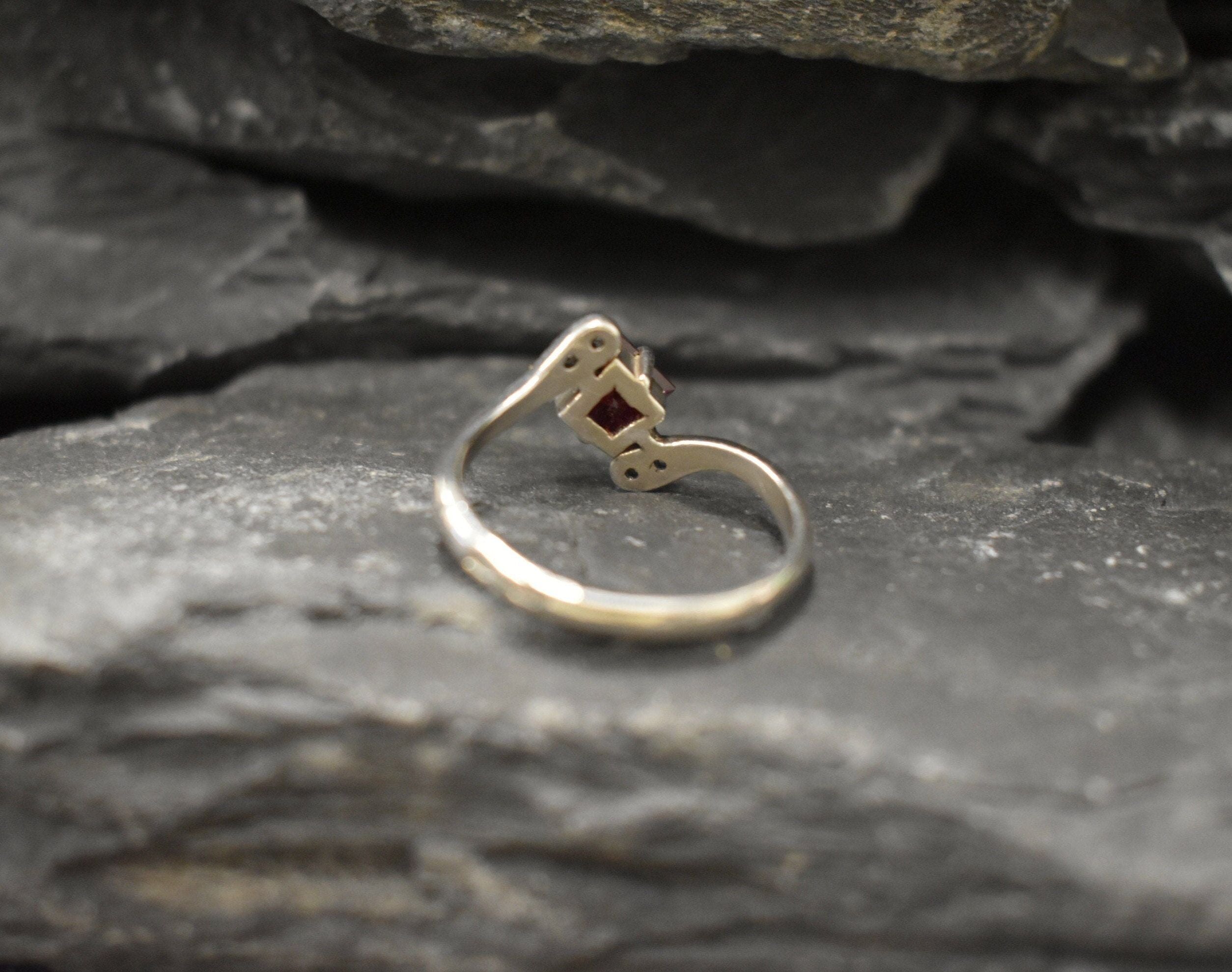 Square Garnet Ring, Natural Garnet, Antique Ring, January Birthstone, Red Vintage Ring, Engagement Ring, Dainty Ring, Sterling Silver Ring