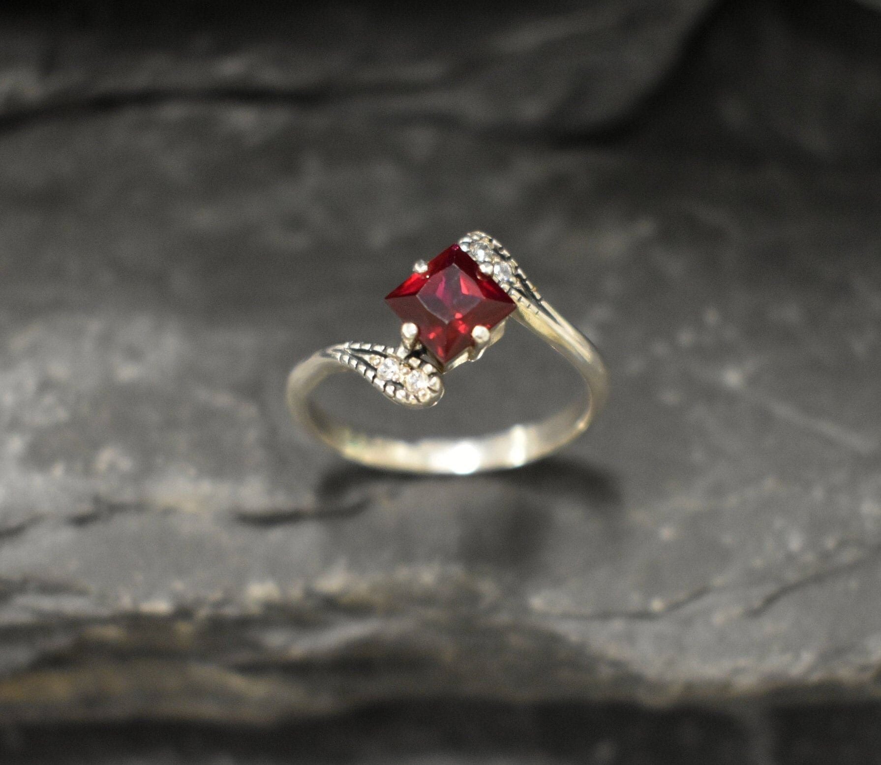 Square Garnet Ring, Natural Garnet, Antique Ring, January Birthstone, Red Vintage Ring, Engagement Ring, Dainty Ring, Sterling Silver Ring