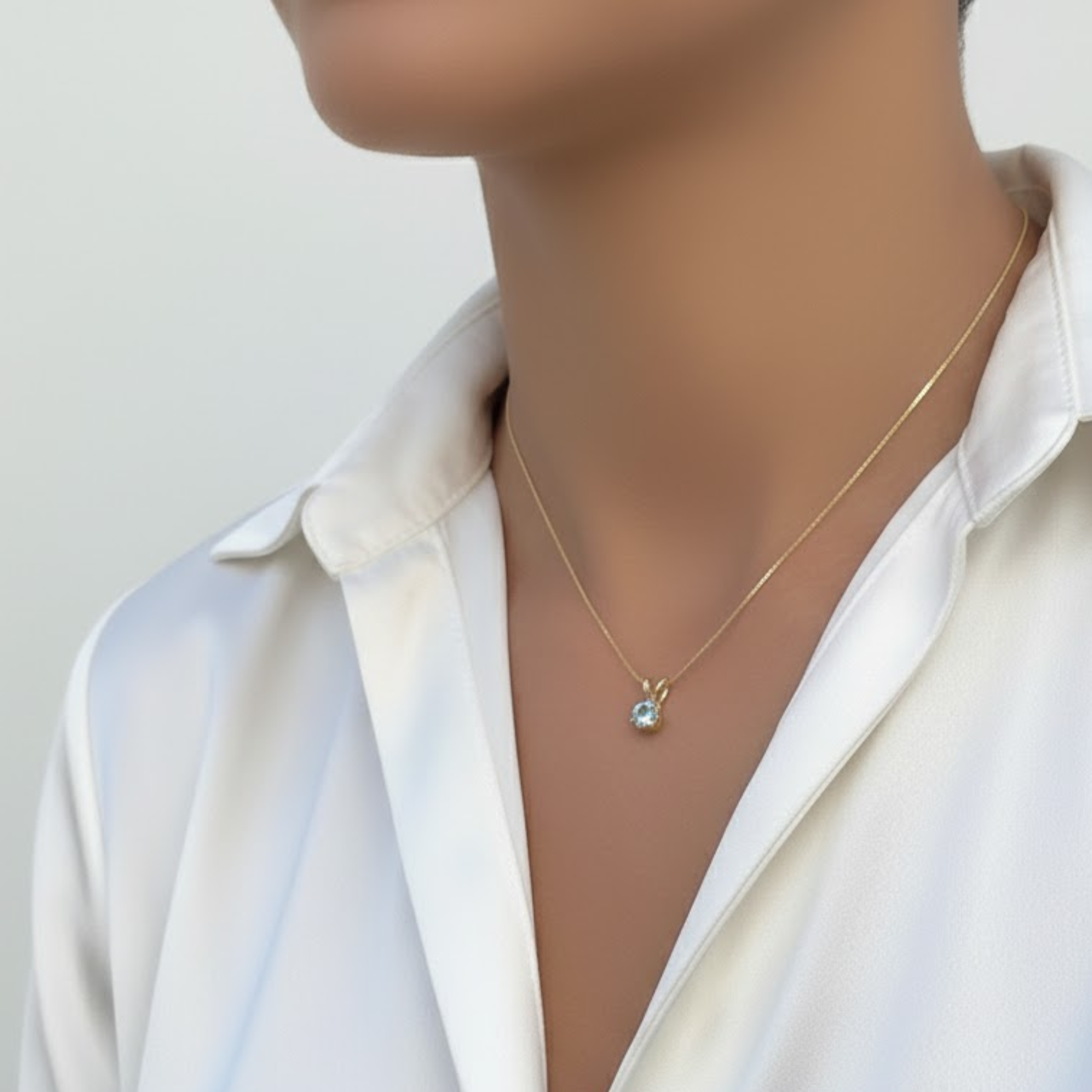 Elegant 18k Gold Vermeil Aquamarine Pendant with Round March Birthstone, perfect for everyday wear and special occasions.