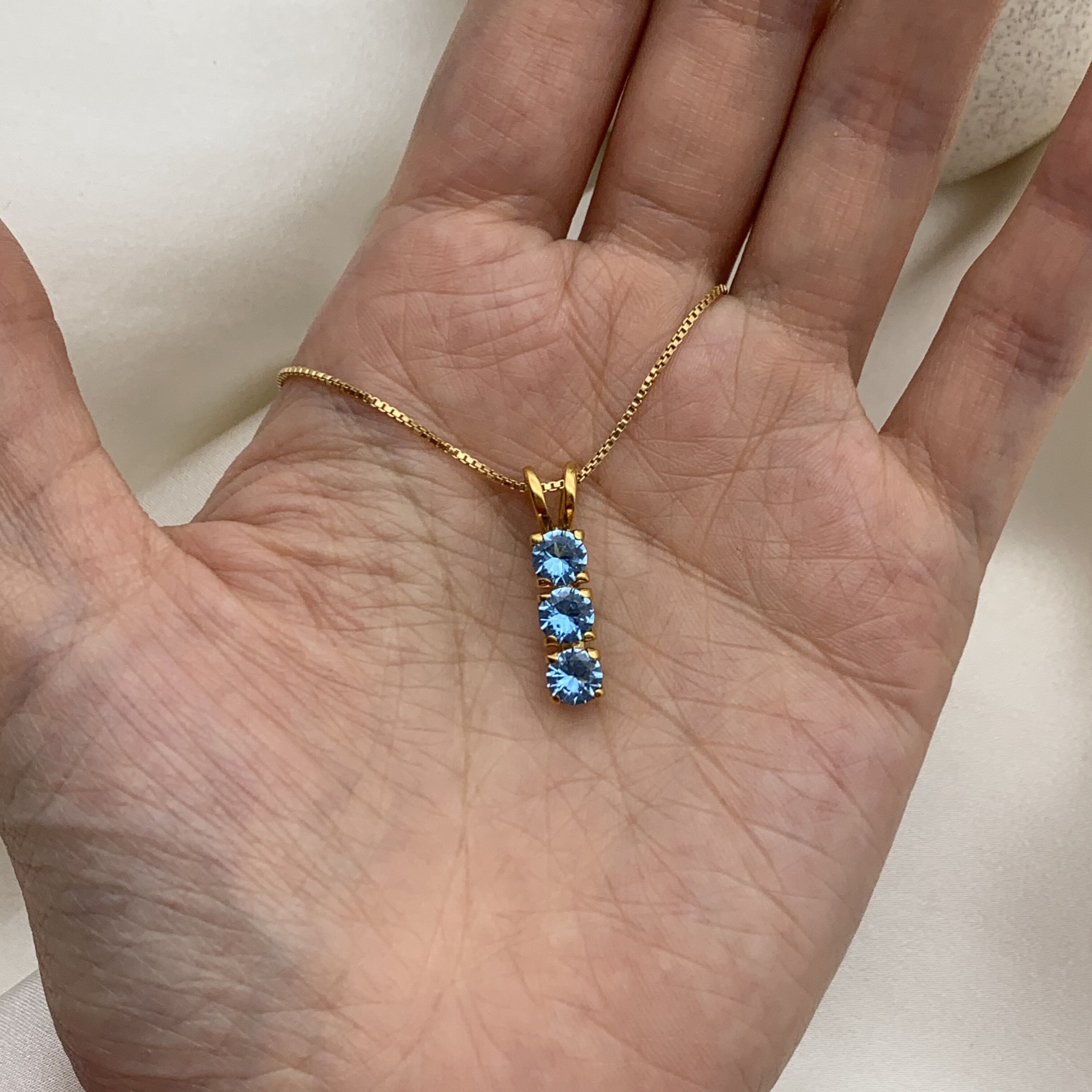 2104-p-cBTT: Gold Vermeil 18k Blue Topaz