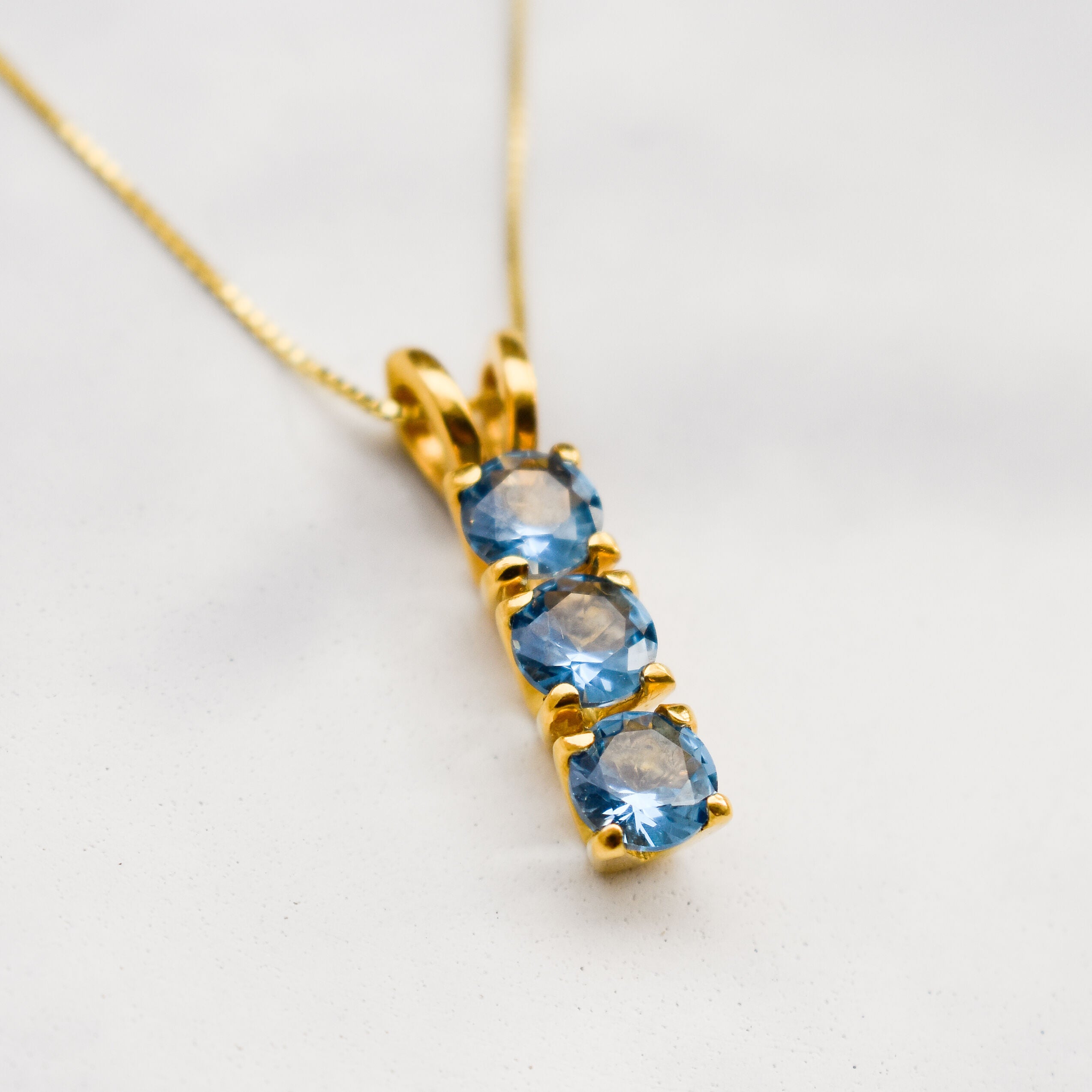 2104-p-cBTT: Gold Vermeil 18k Blue Topaz