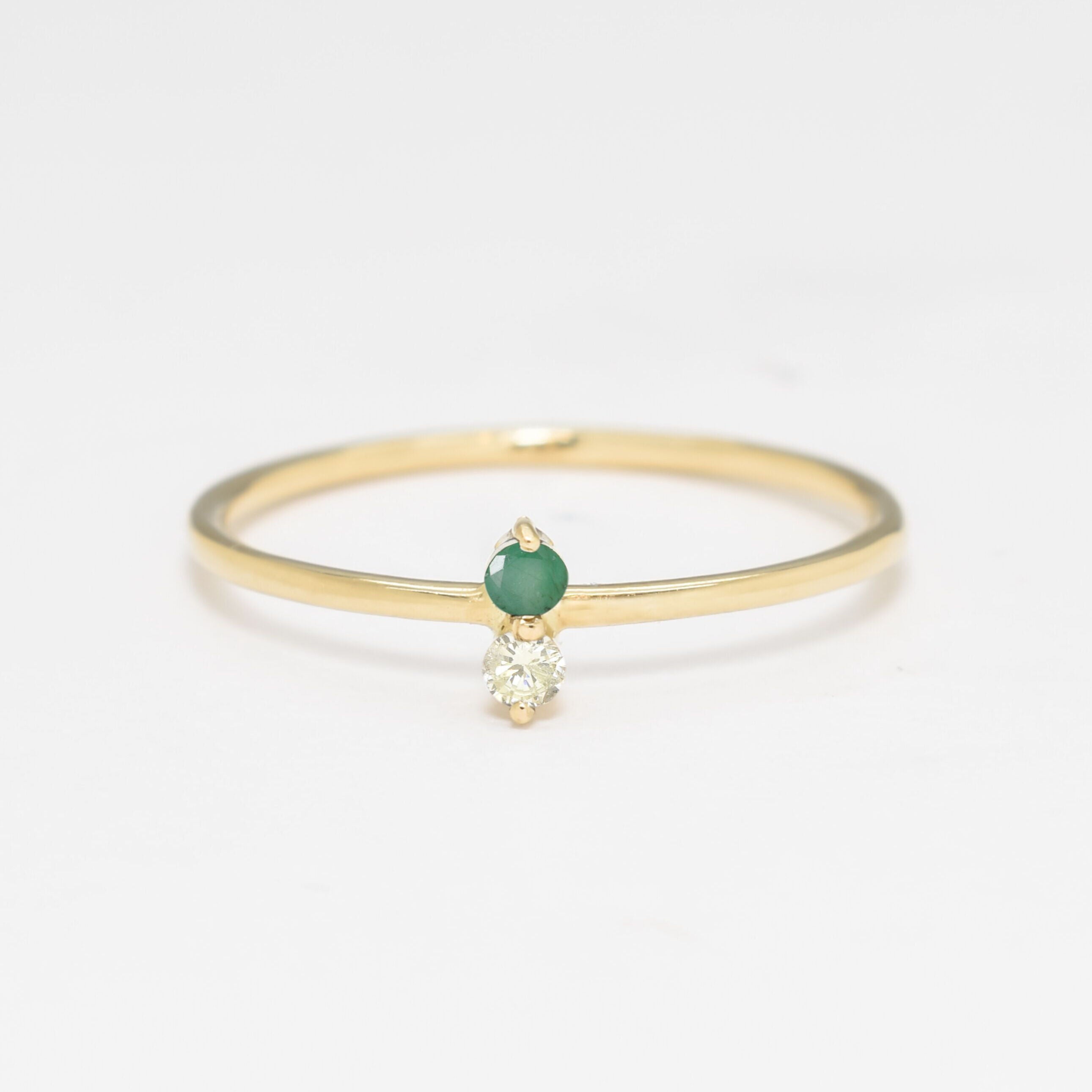 YR-999-R-nEMExnDIA: 14k Yellow Gold Natural Emerald 2mm Natural Diamond