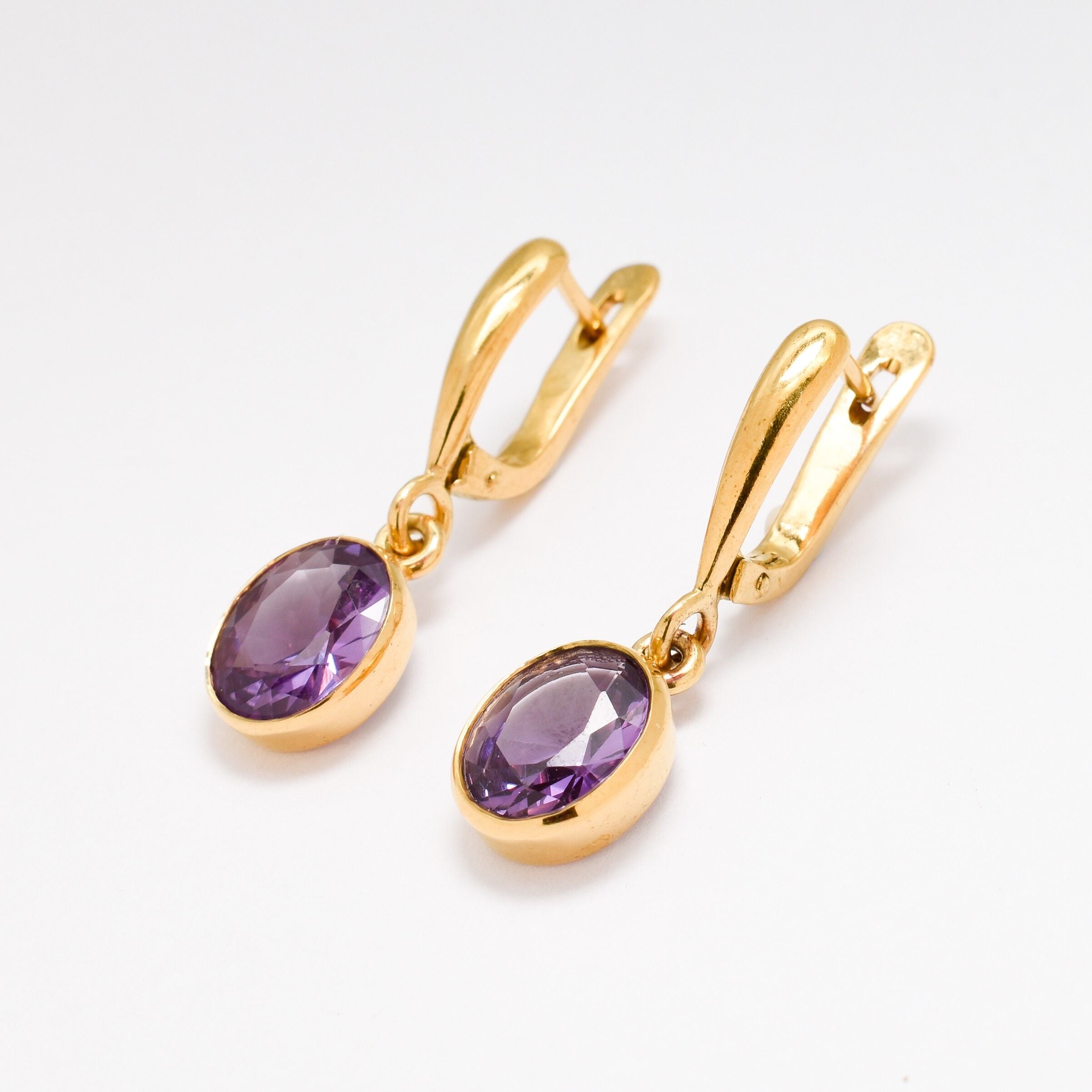 1118-E-nAME: Gold Vermeil 18k Amethyst 10x8mm Oval