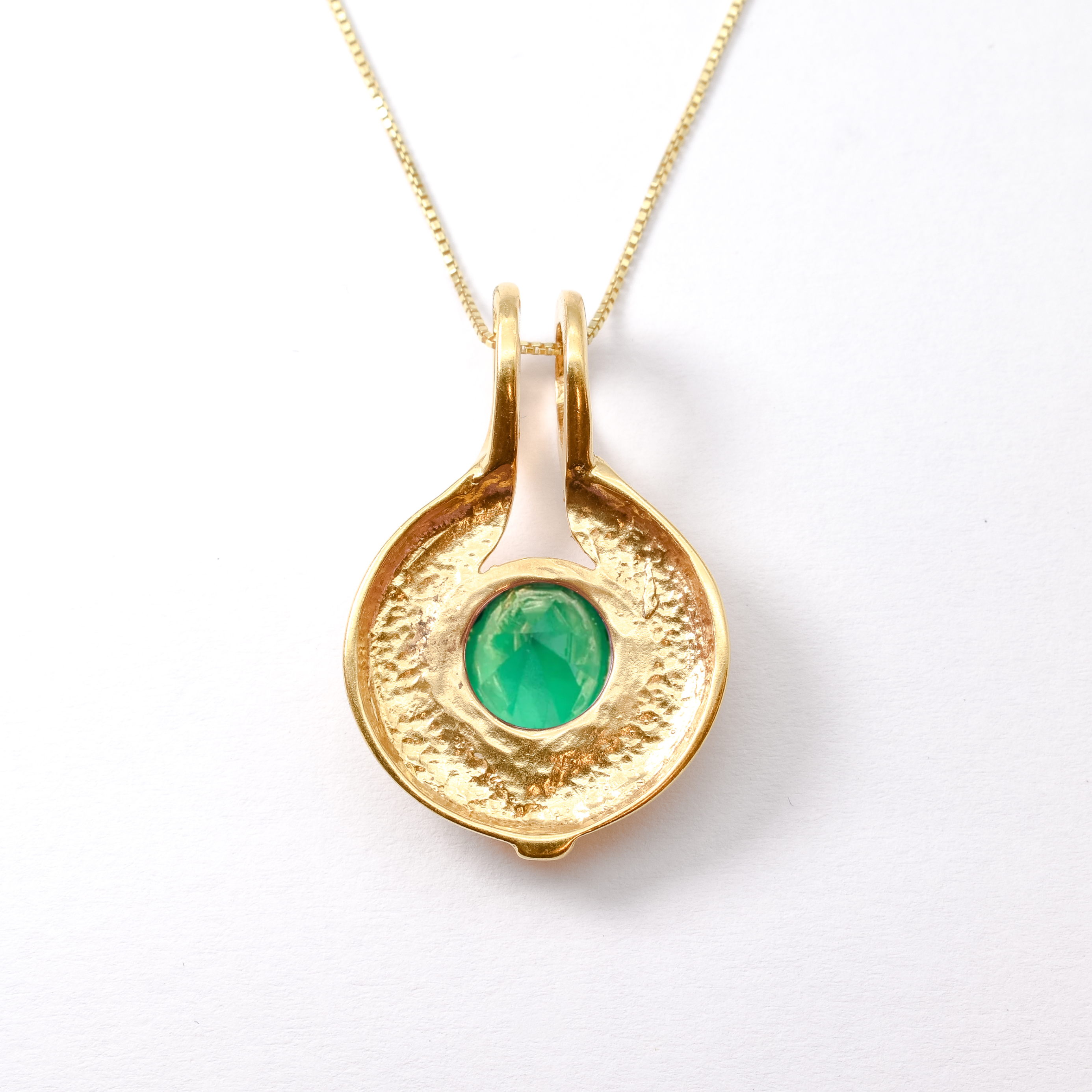 Beautiful 18k Gold Vermeil Pendant with Round Created Emerald, a stylish choice for everyday wear and meaningful gifts.