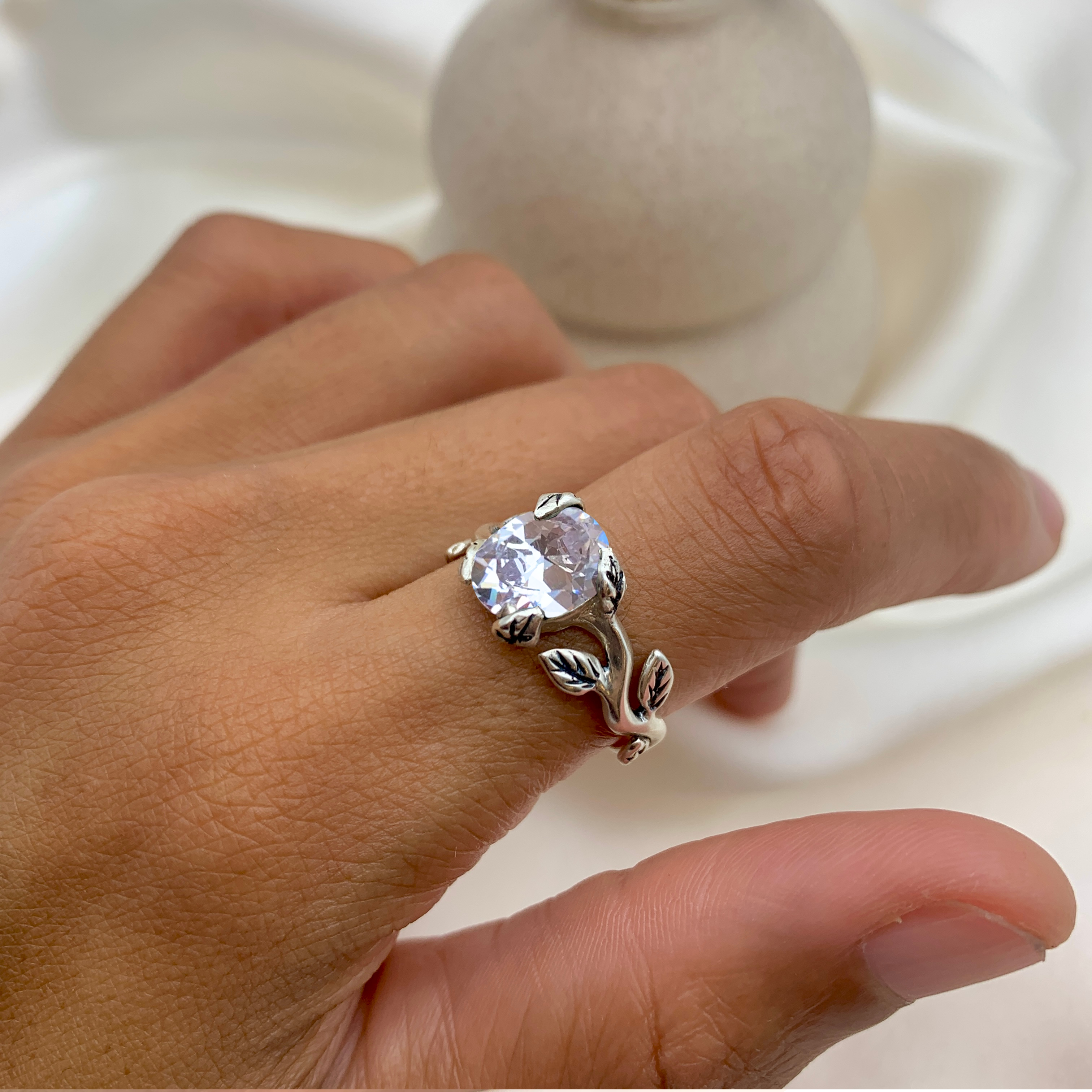 2848-R-cCZZ: Sterling Silver 925 CZ 10x8mm Oval