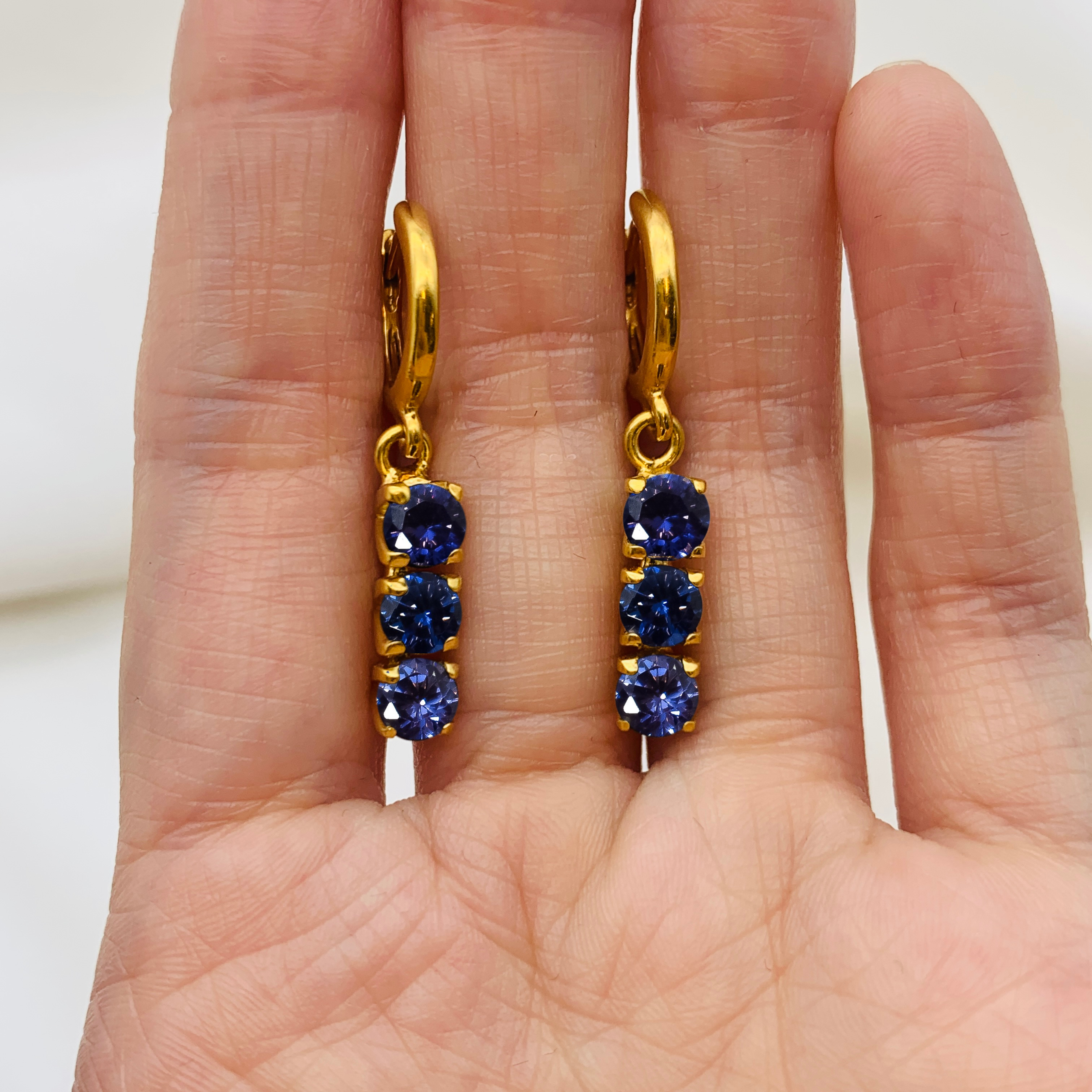 2104-E-cTAN: Gold Vermeil 18k Created Tanzanite 5mm