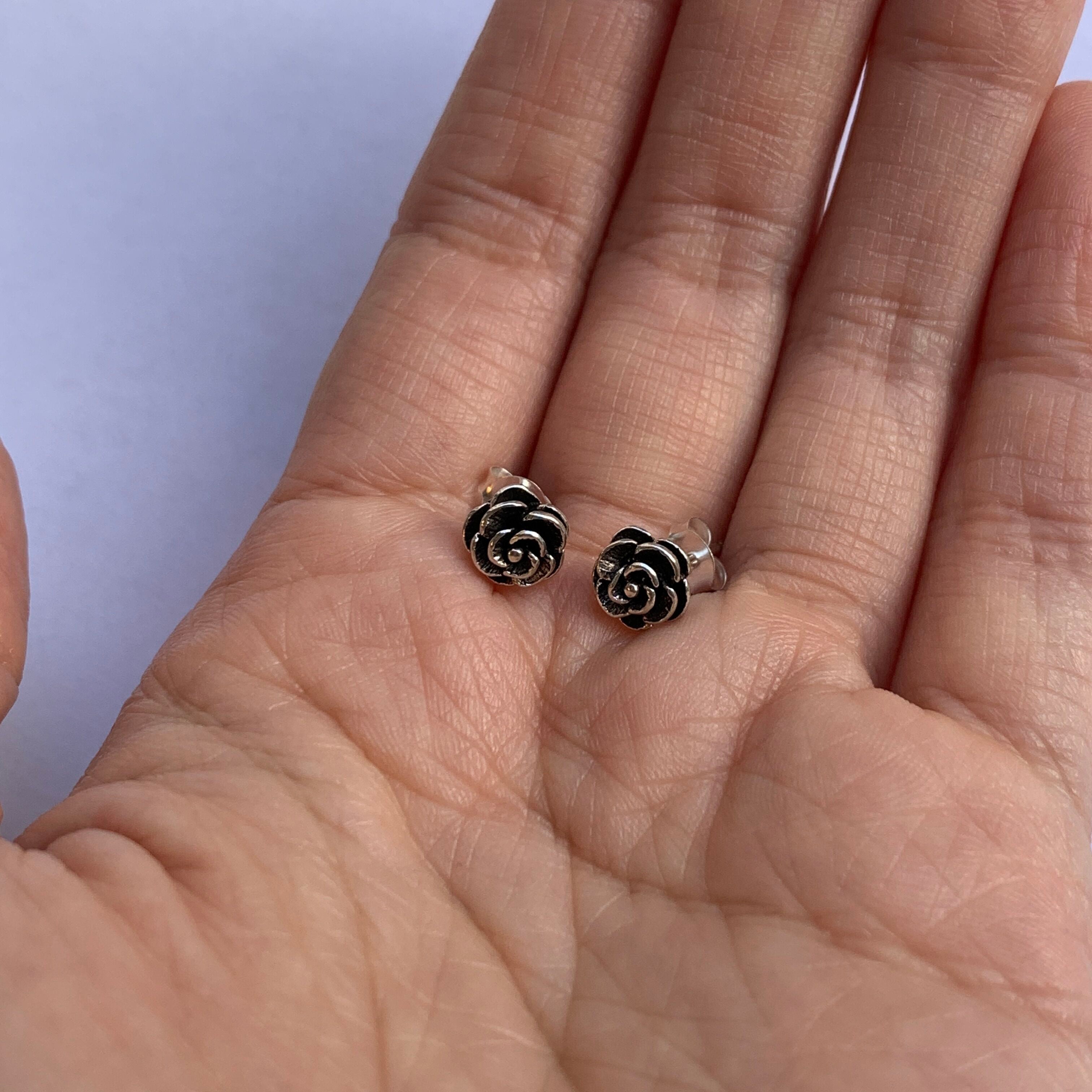 Gold Flower Studs, Flower Studs, Gold Studs, Everyday Earrings, Cute Gold Studs, Small Flower Earrings, Floral Studs, Gold Studs, Earrings