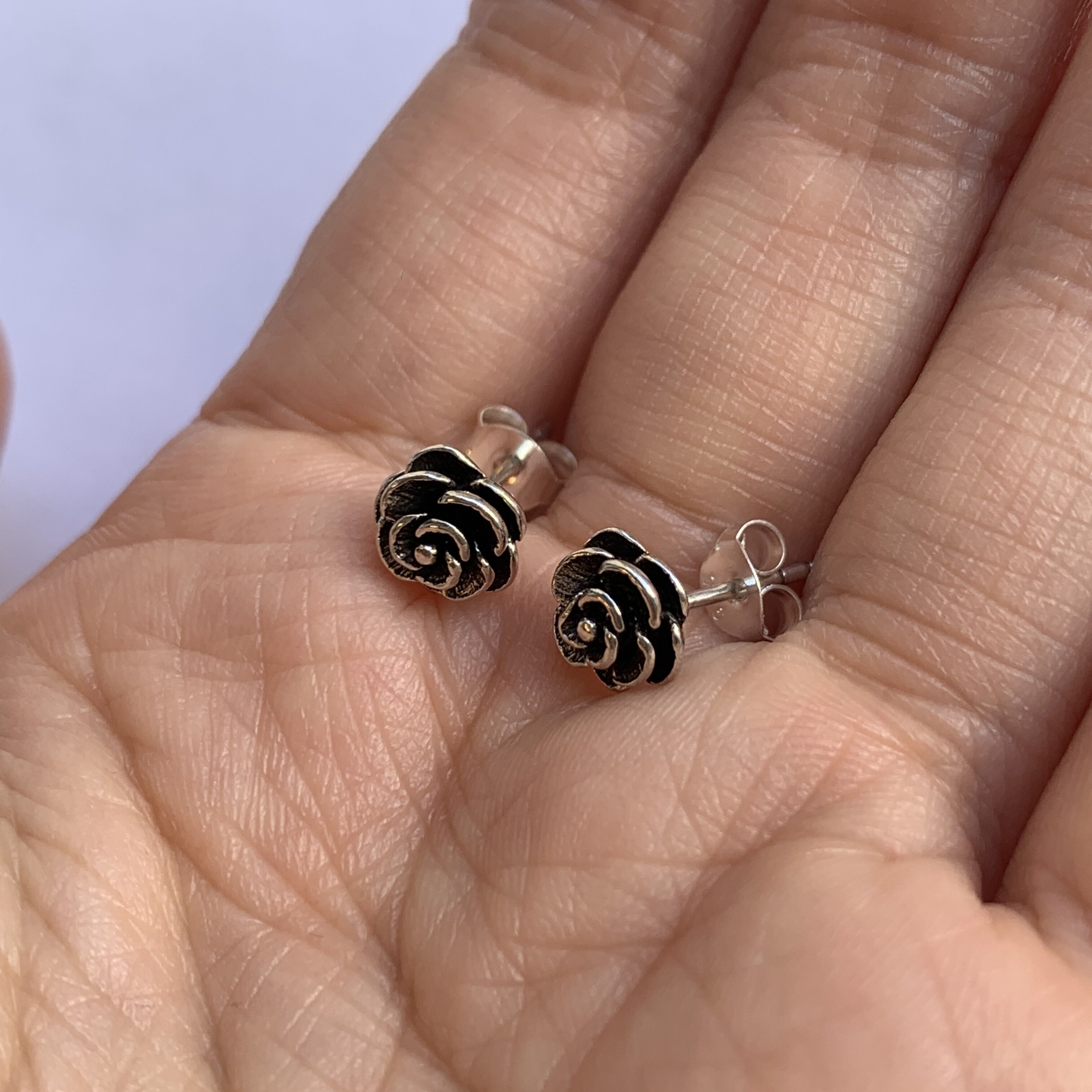 Gold Flower Studs, Flower Studs, Gold Studs, Everyday Earrings, Cute Gold Studs, Small Flower Earrings, Floral Studs, Gold Studs, Earrings