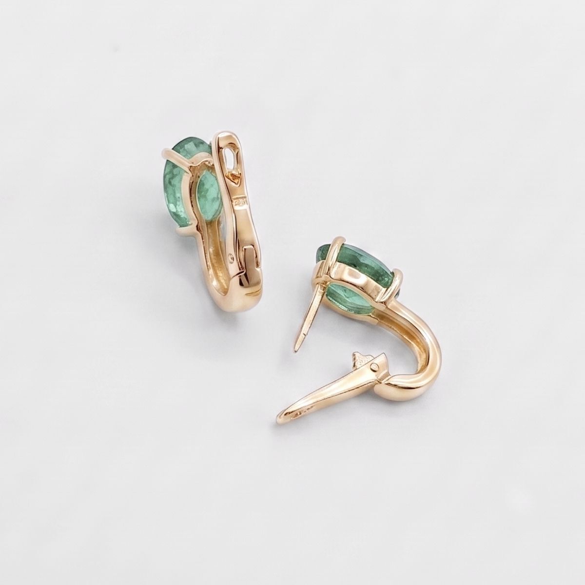 Adina Stone material options for 925 Sterling Silver, 18K Yellow Gold Vermeil, 18K White Gold Vermeil, 18K Rose Gold Vermeil.