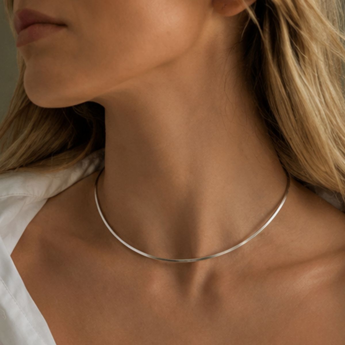 Torque choker open collar - minimalist thin 925 sterling silver wire necklace, everyday & gift-ready.