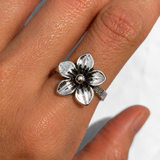 Silver Flower Ring - Floral Band Ring - Silver Petal Ring