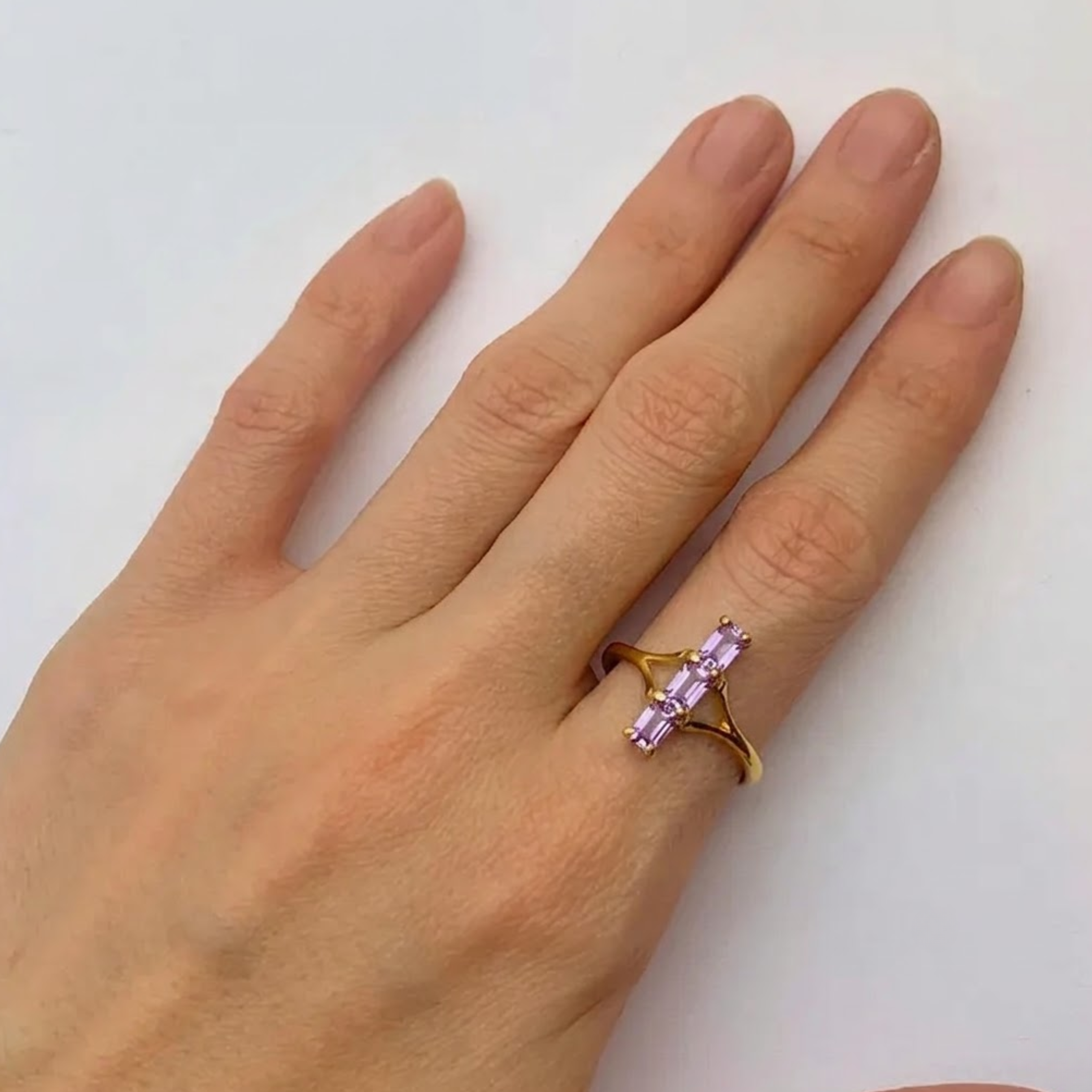 Ring Size conversion chart, ring sizes US to UK to EU sizes, most accurate ring size conversion chart Adina Stone rings.