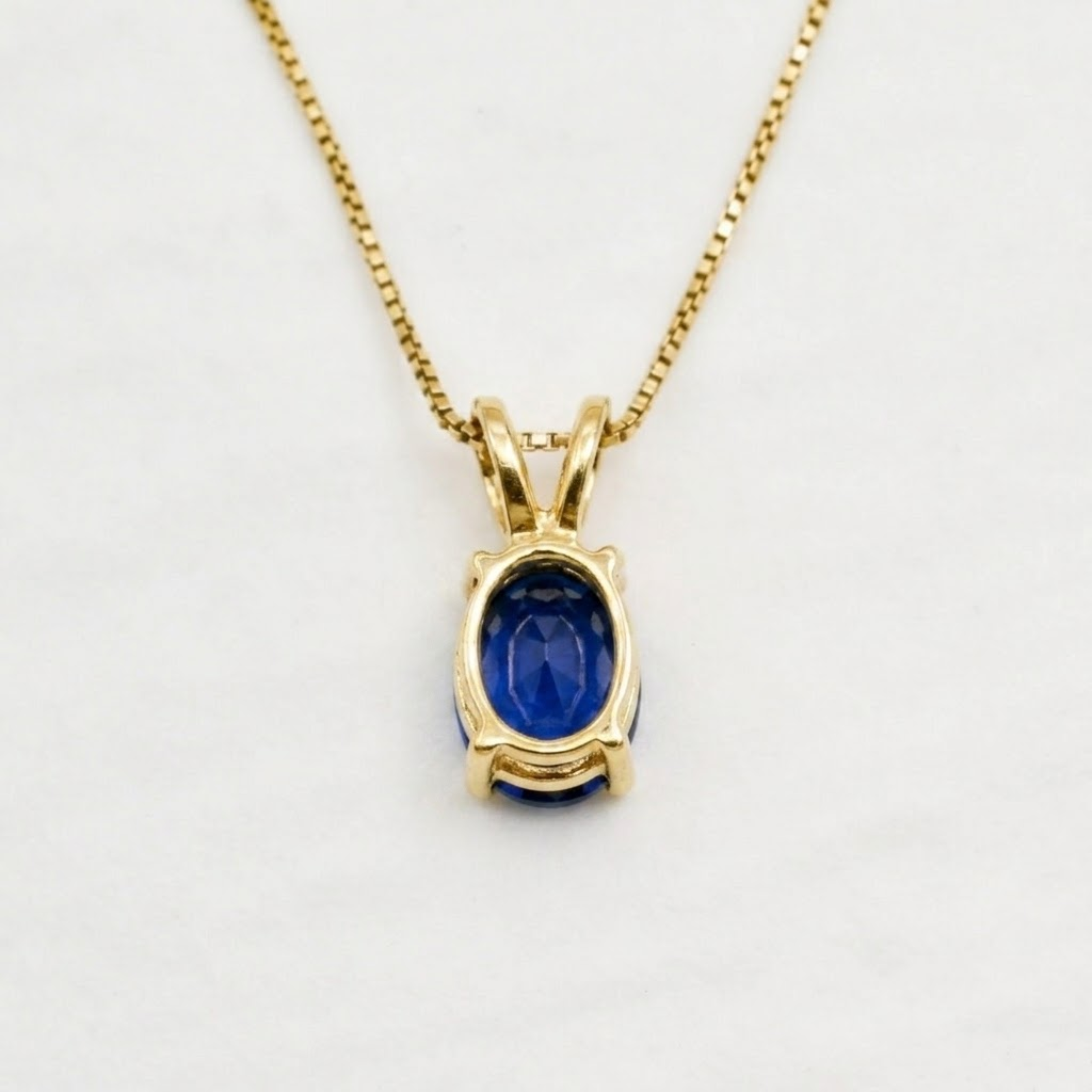 Ideal gifting ideas, Adina Stone Jewelry comes in a luxury cardboard box ready for gifting, green sustainable jewelry box.
