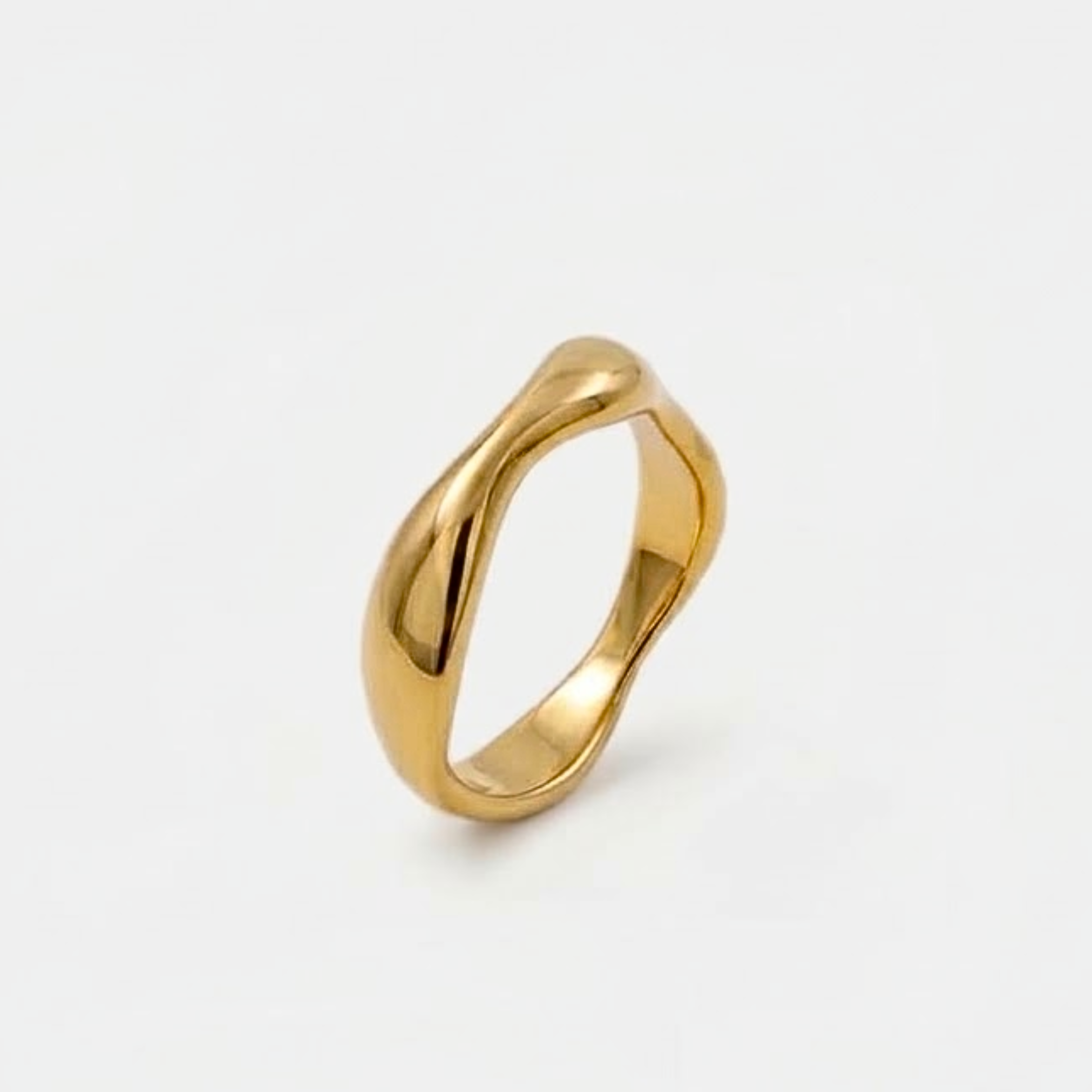 Fluid Wave Ring - Sculptural Gold Statement Ring - Modern Everyday Ring made in 18k Gold Vermeil. Ideal for everyday wear and perfect for birthday gifting and special occasions.