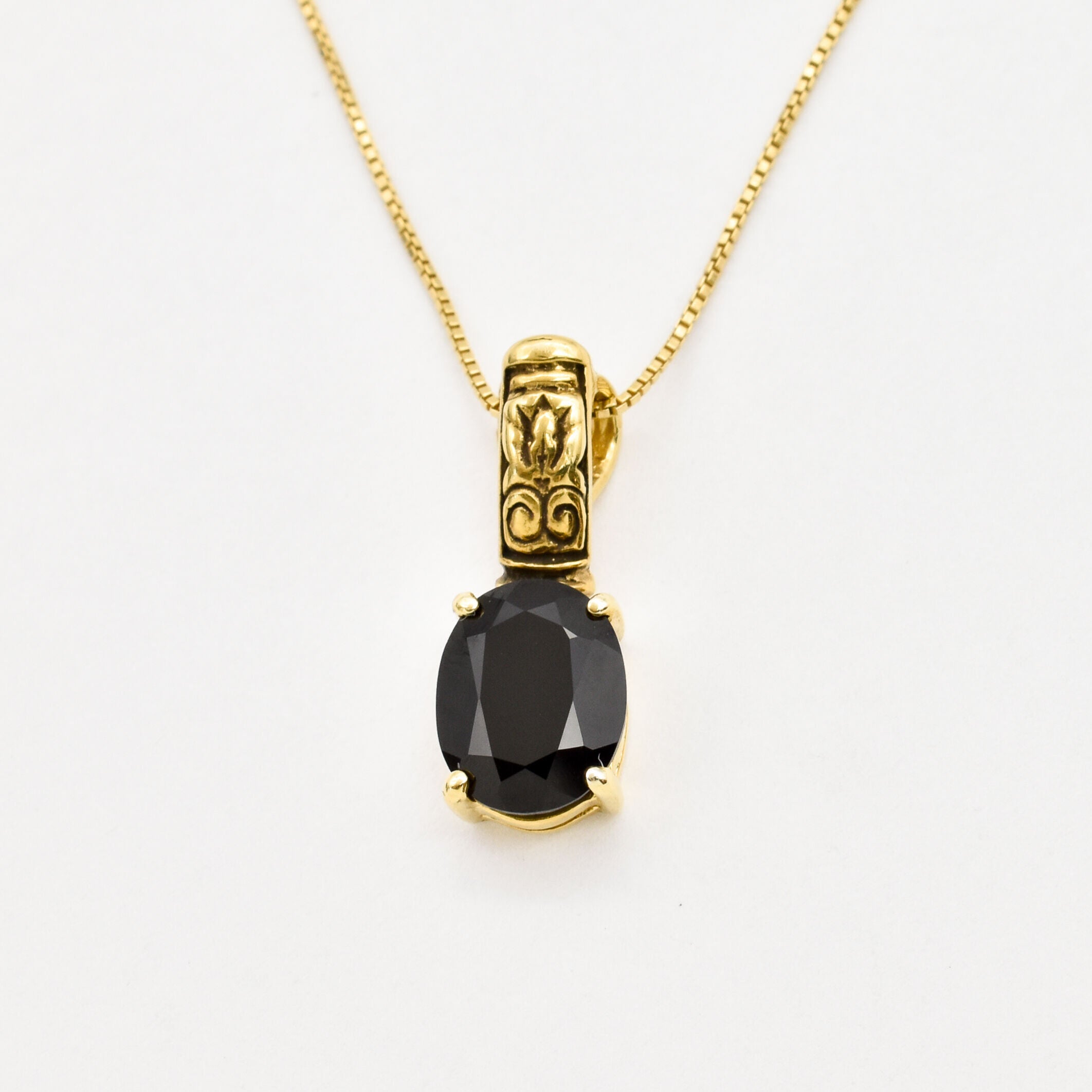 Onyx jewelry piece with elegant oval cut offering classic, timeless style.