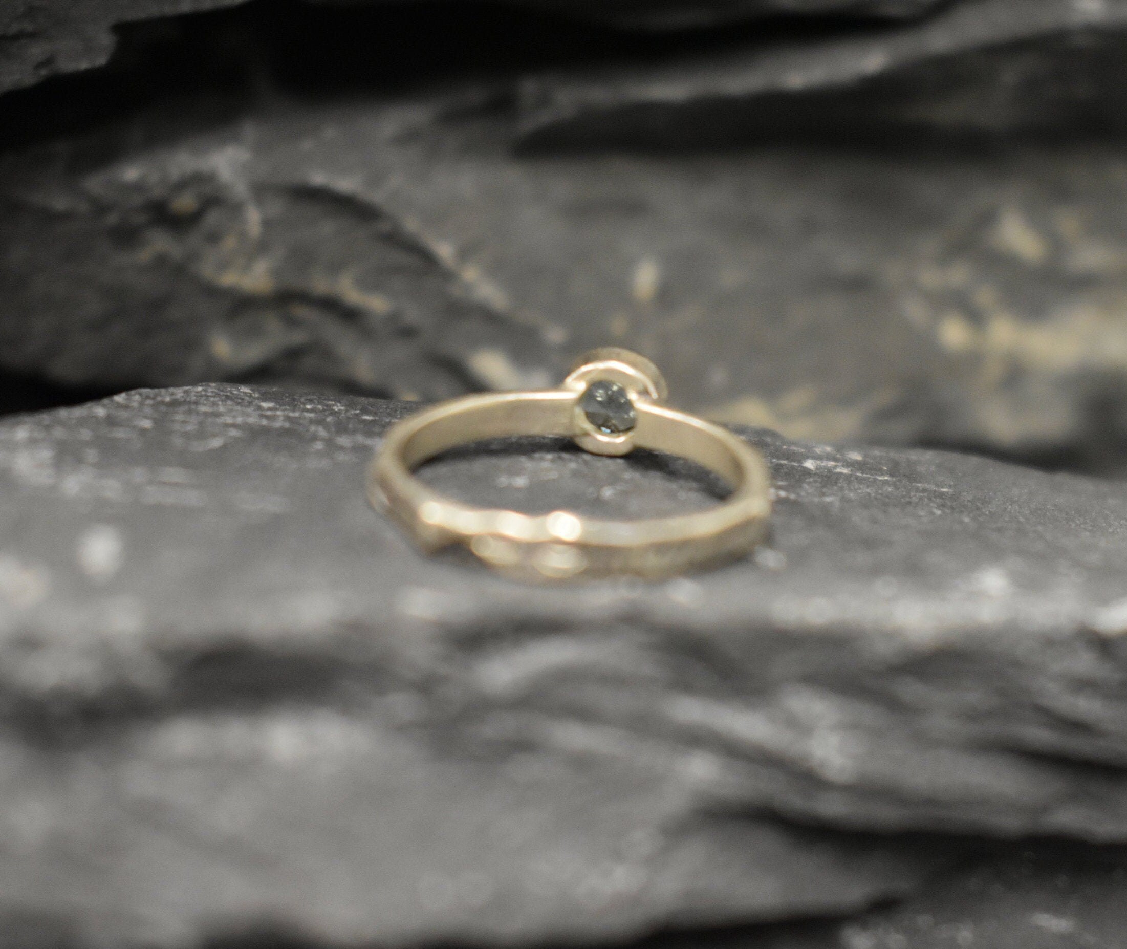 Solitaire Aquamarine ring in polished silver, a lovely pick for modern brides or spring events.