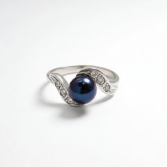 Antique Black Pearl Ring - Genuine Black Pearl Ring - Black Pearl Silver Ring made in 925 Sterling Silver. Ideal for everyday wear and perfect for birthday gifting and special occasions.