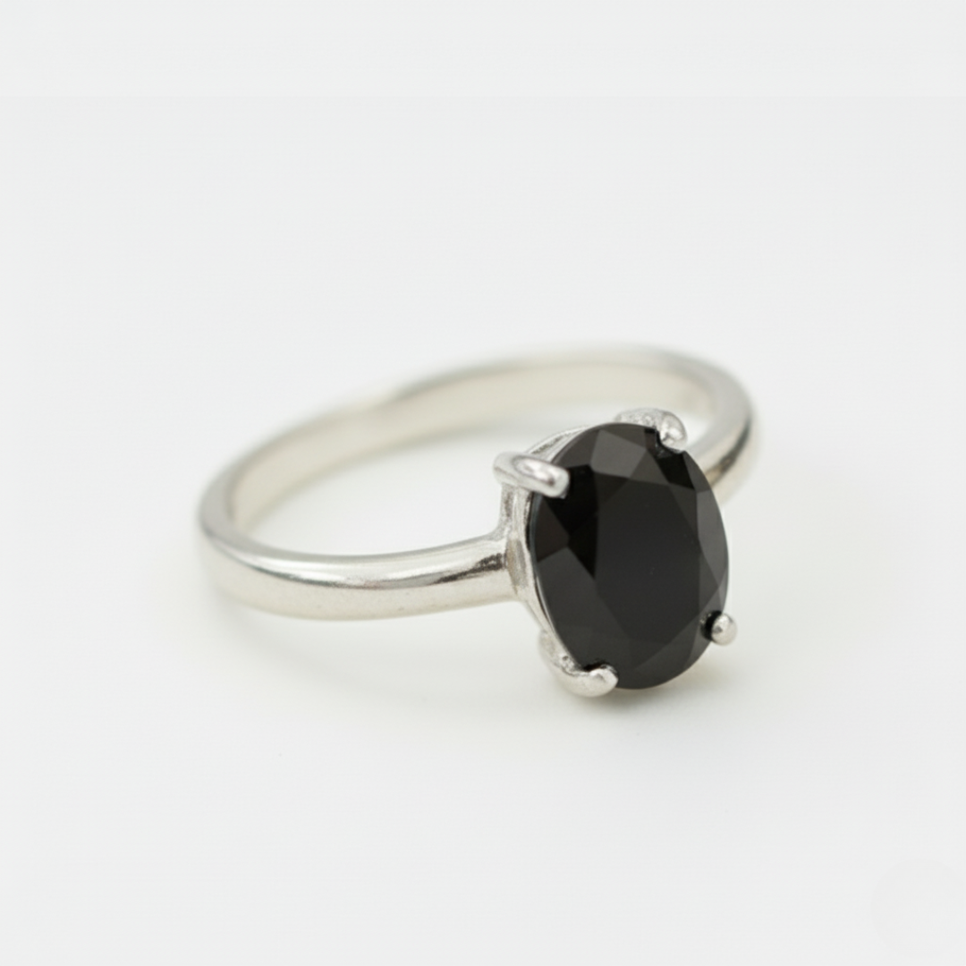 Stunning Black Onyx Solitaire Ring in Sterling Silver - Perfect for adding a touch of sophistication to any outfit.