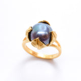 Black Pearl Gold Ring - Pearl Leaf Ring - Genuine Black Pearl Ring made in 18k Gold Vermeil. Ideal for everyday wear and perfect for birthday gifting and special occasions.