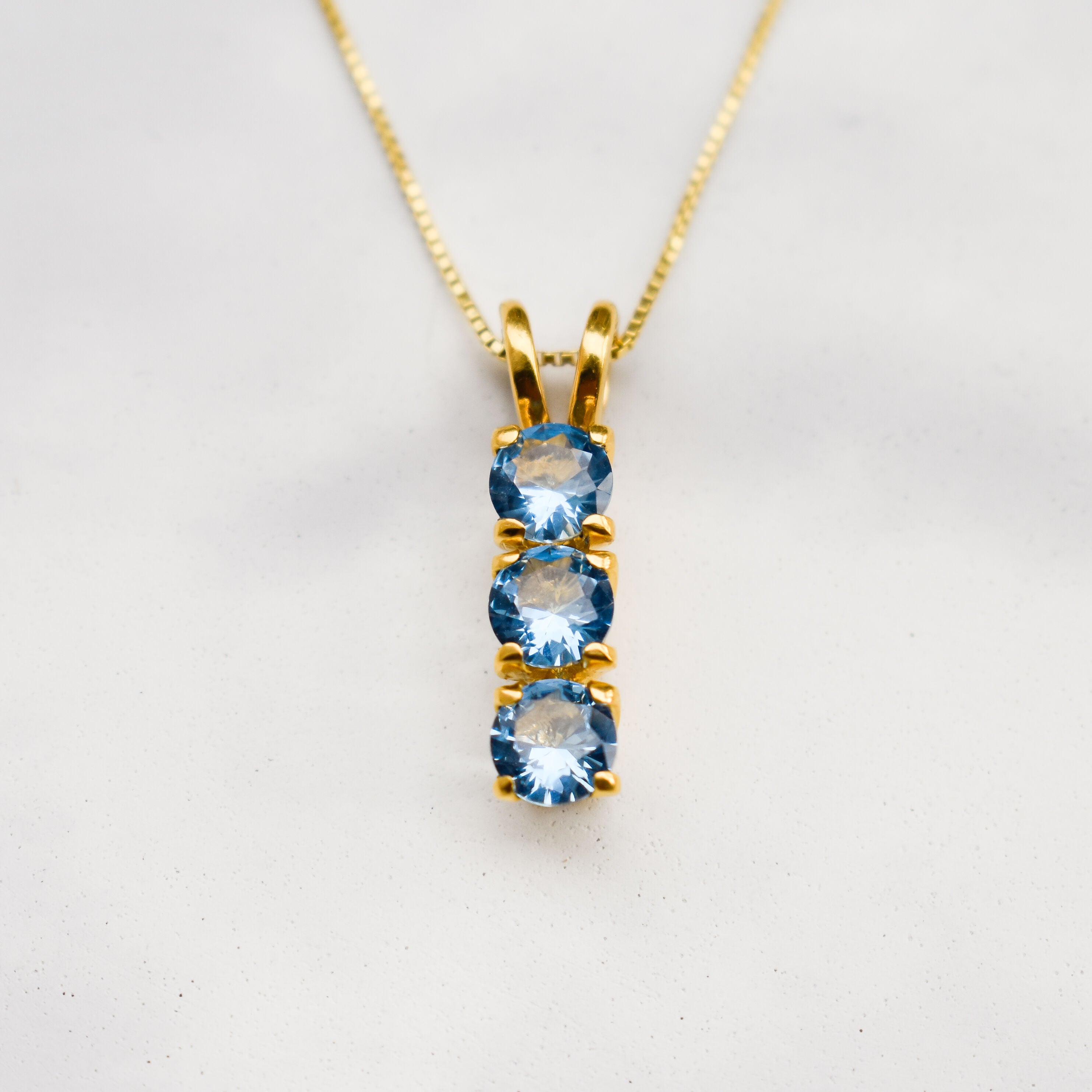 2104-p-cBTT: Gold Vermeil 18k Blue Topaz