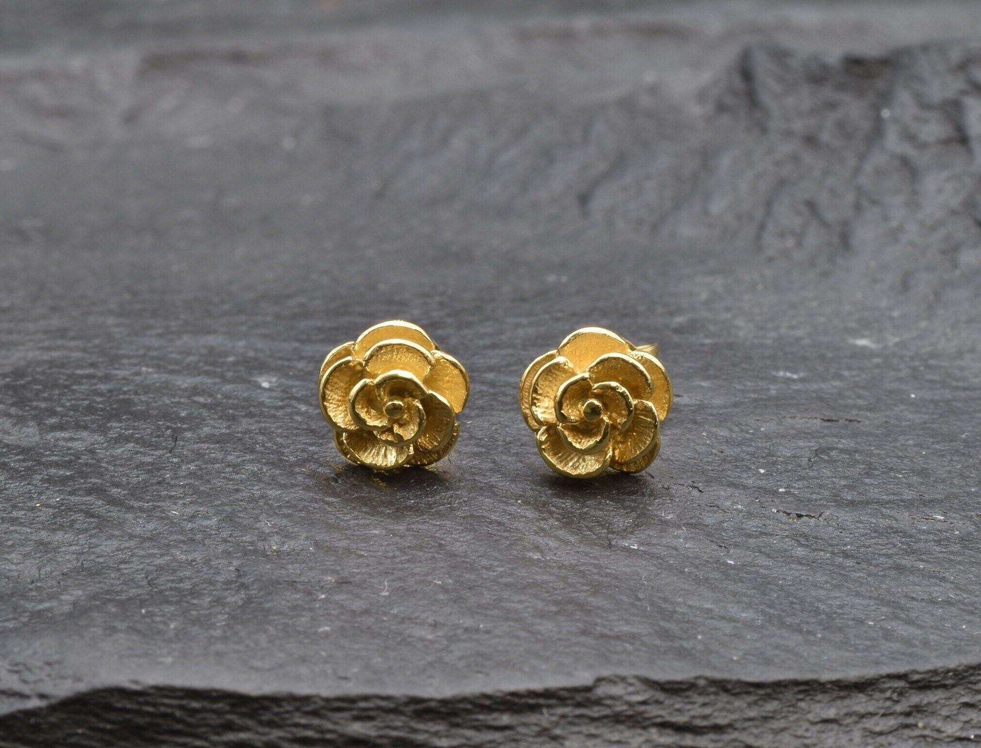 Gold Flower Studs, Flower Studs, Gold Studs, Everyday Earrings, Cute Gold Studs, Small Flower Earrings, Floral Studs, Gold Studs, Earrings