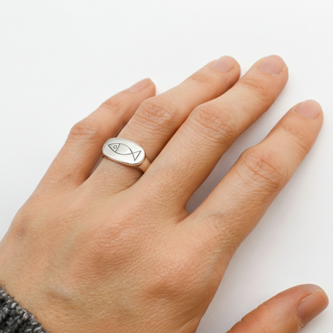 Pisces Zodiac Silver Ring - Elegant 925 Sterling Silver Oval Design for daily wear and special gifting occasions.