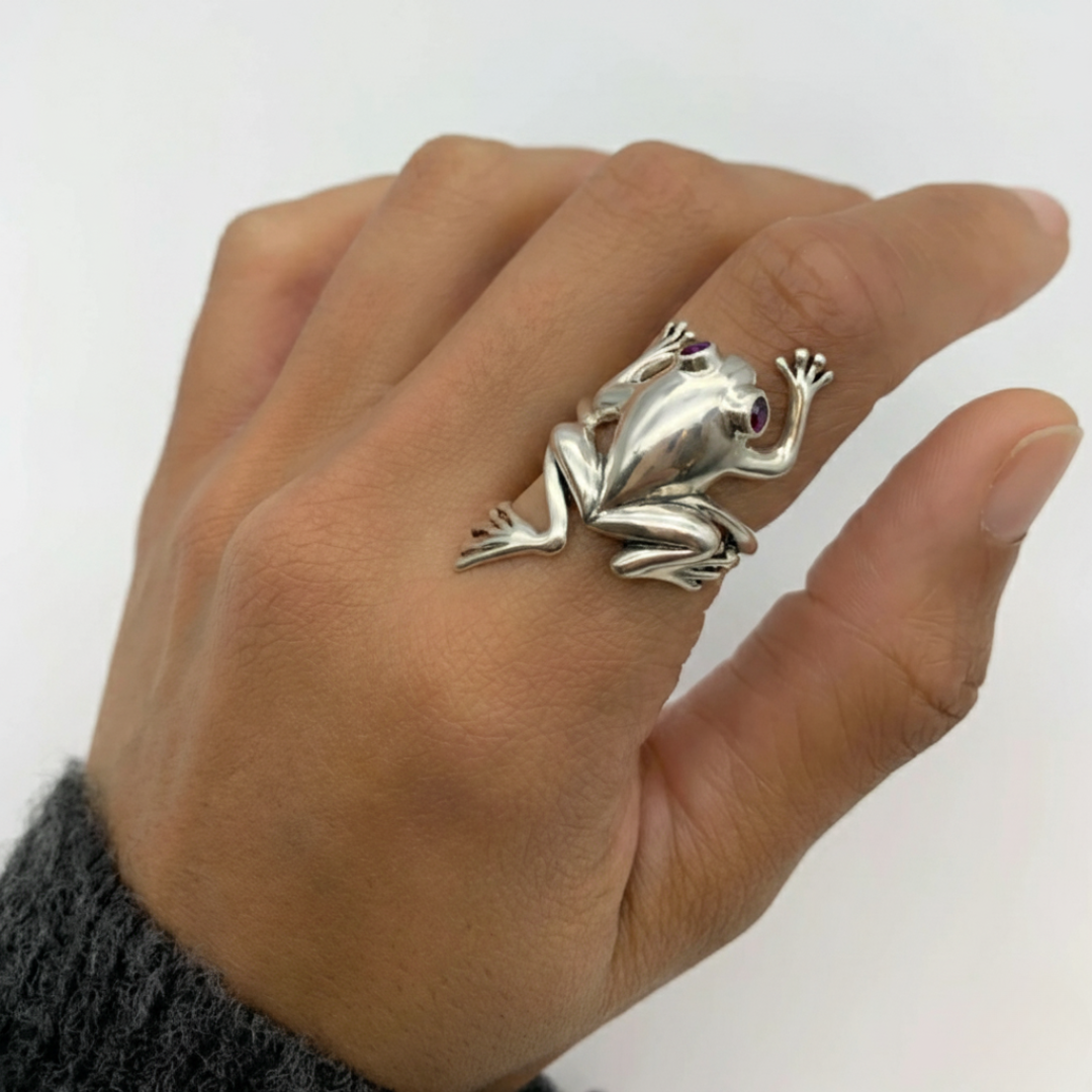 Elegant 925 Sterling Silver Ring featuring a stunning Natural Red Garnet, perfect for January birthdays and meaningful gifts.