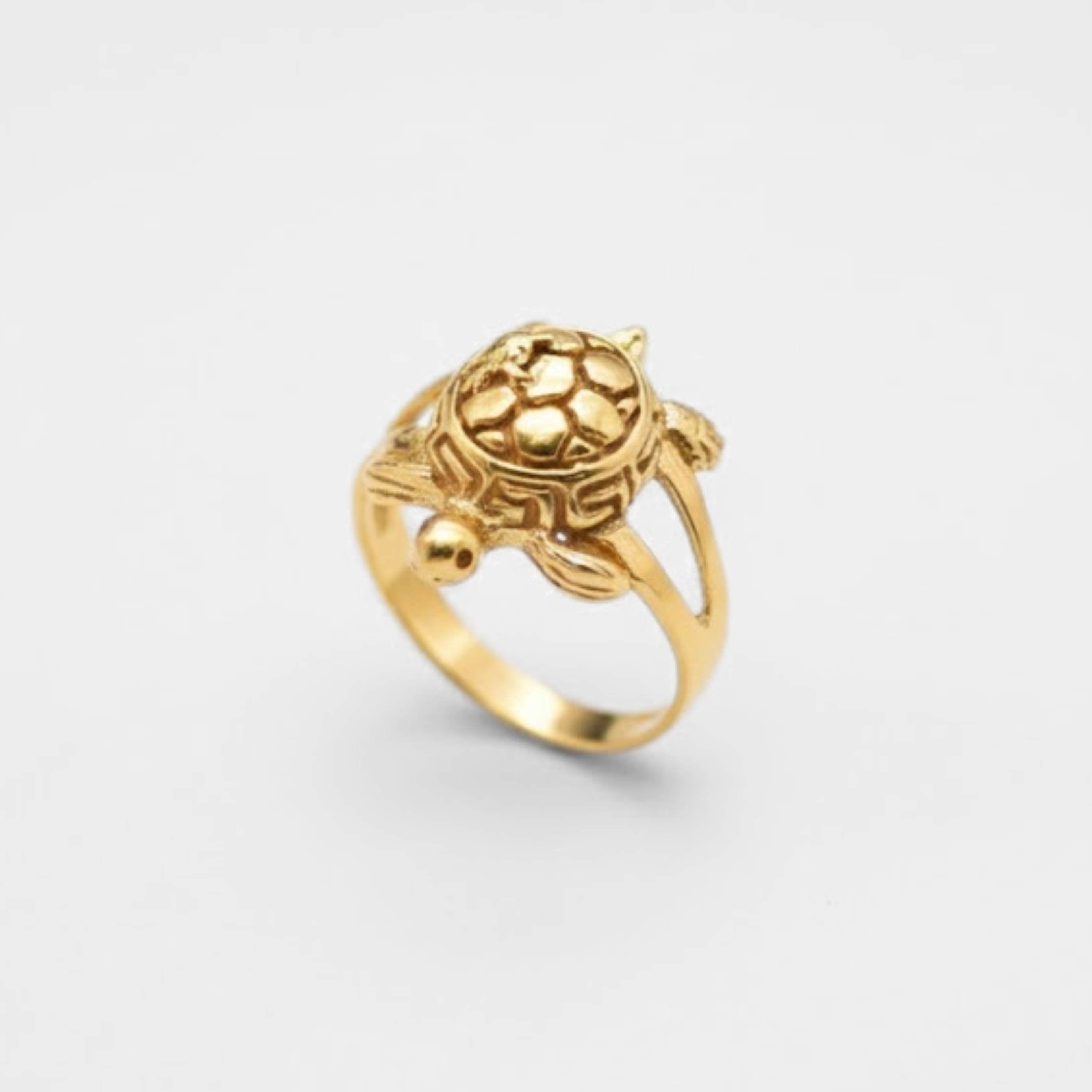 Gold Turtle Ring - Small Turtle Ring, Animal Lover Ring made in 18k Gold Vermeil. Ideal for everyday wear and perfect for birthday gifting and special occasions.