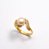 Elegant Natural Pearl Ring in 18k Gold Vermeil, perfect for special occasions and celebrating June birthdays.