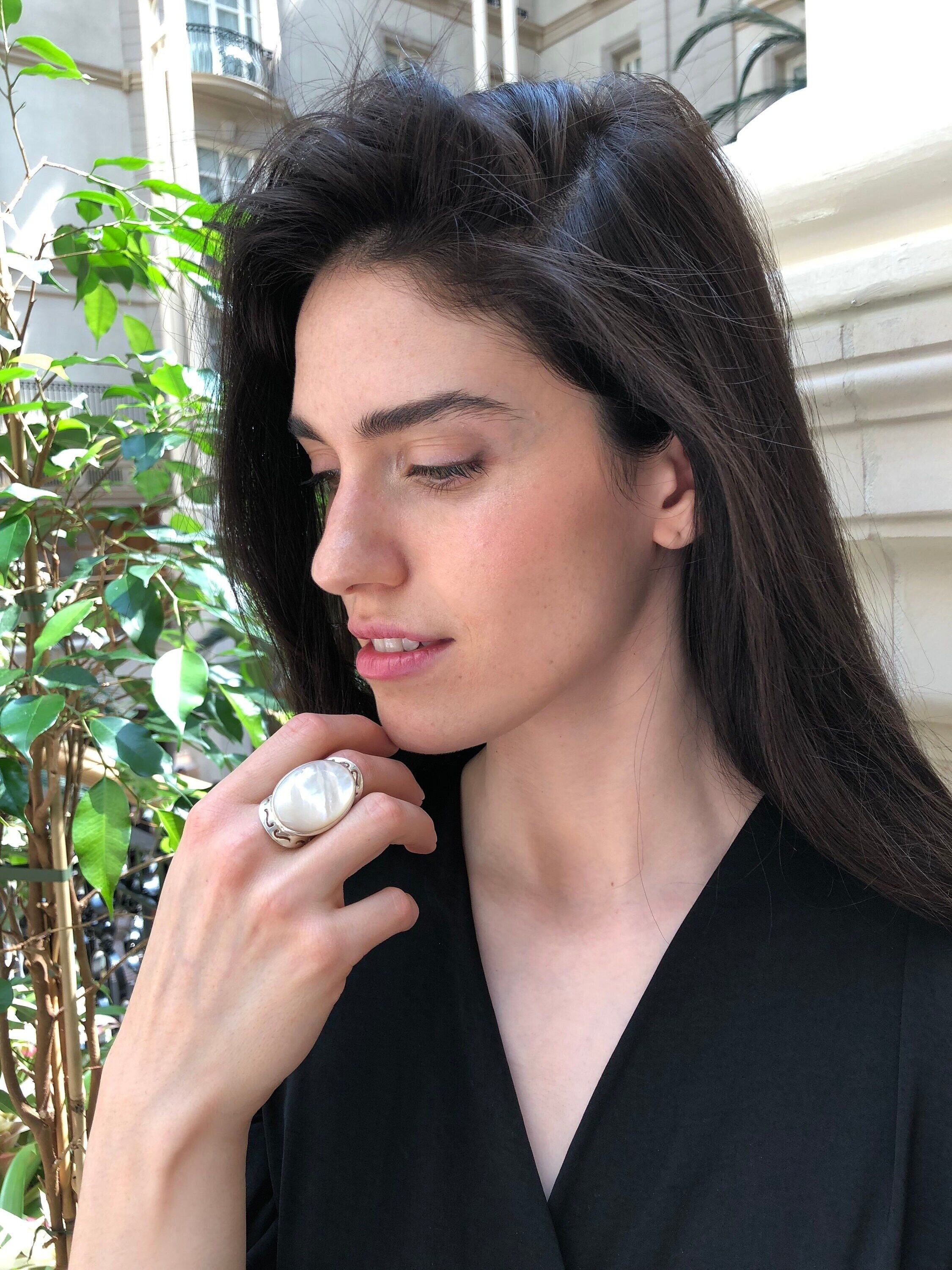 Shell Pearl Ring, Mother of Pearls, Natural Shell Pearl, June Birthstone, Silver Oval Ring, Pearl Ring, Vintage Pearl Ring, 925 Silver Ring