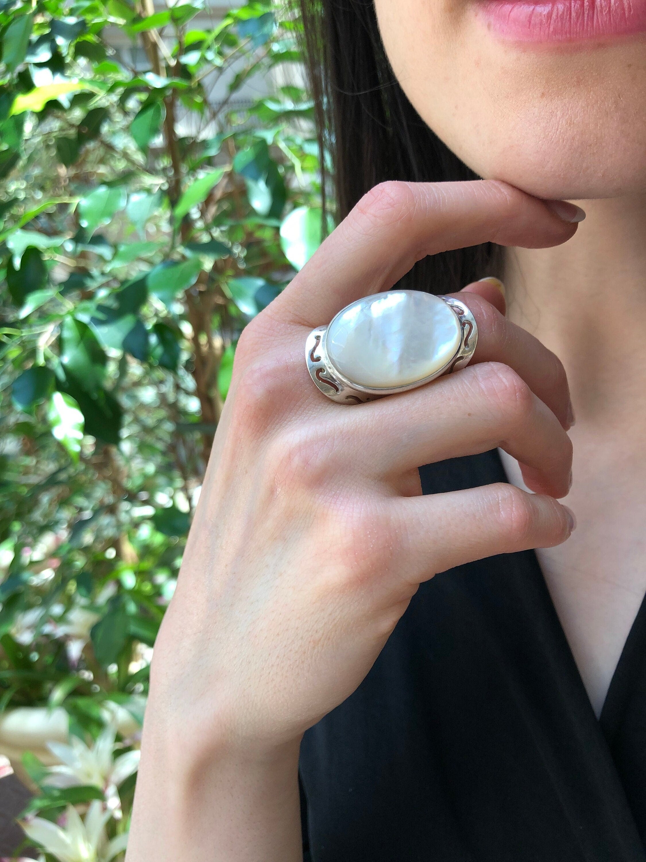 Shell Pearl Ring, Mother of Pearls, Natural Shell Pearl, June Birthstone, Silver Oval Ring, Pearl Ring, Vintage Pearl Ring, 925 Silver Ring