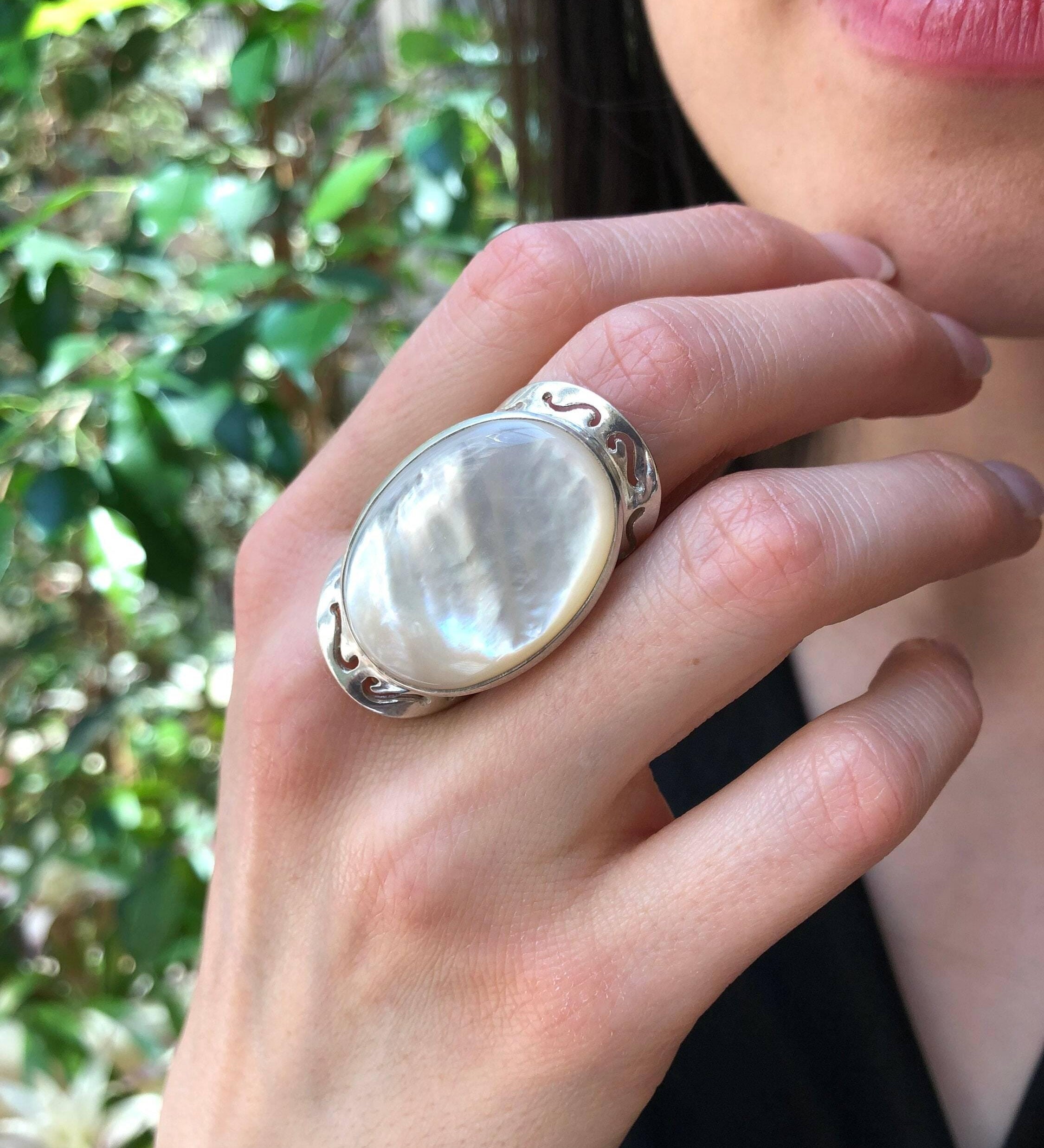 Shell Pearl Ring, Mother of Pearls, Natural Shell Pearl, June Birthstone, Silver Oval Ring, Pearl Ring, Vintage Pearl Ring, 925 Silver Ring