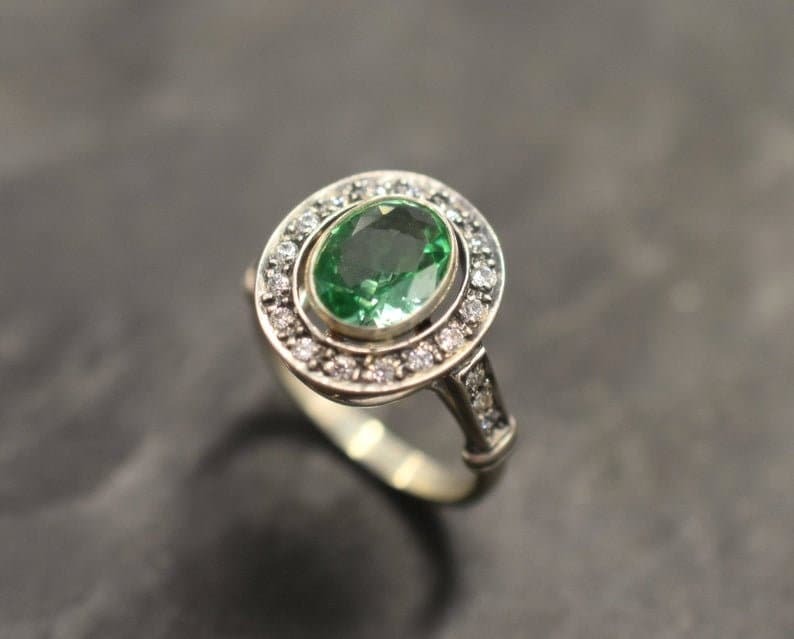Stunning 925 Sterling Silver ring with a Created Mint Emerald, ideal for daily wear and memorable birthday gifts.
