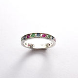 Stunning 925 sterling silver ring featuring a round natural blue sapphire, perfect for birthdays and meaningful occasions.